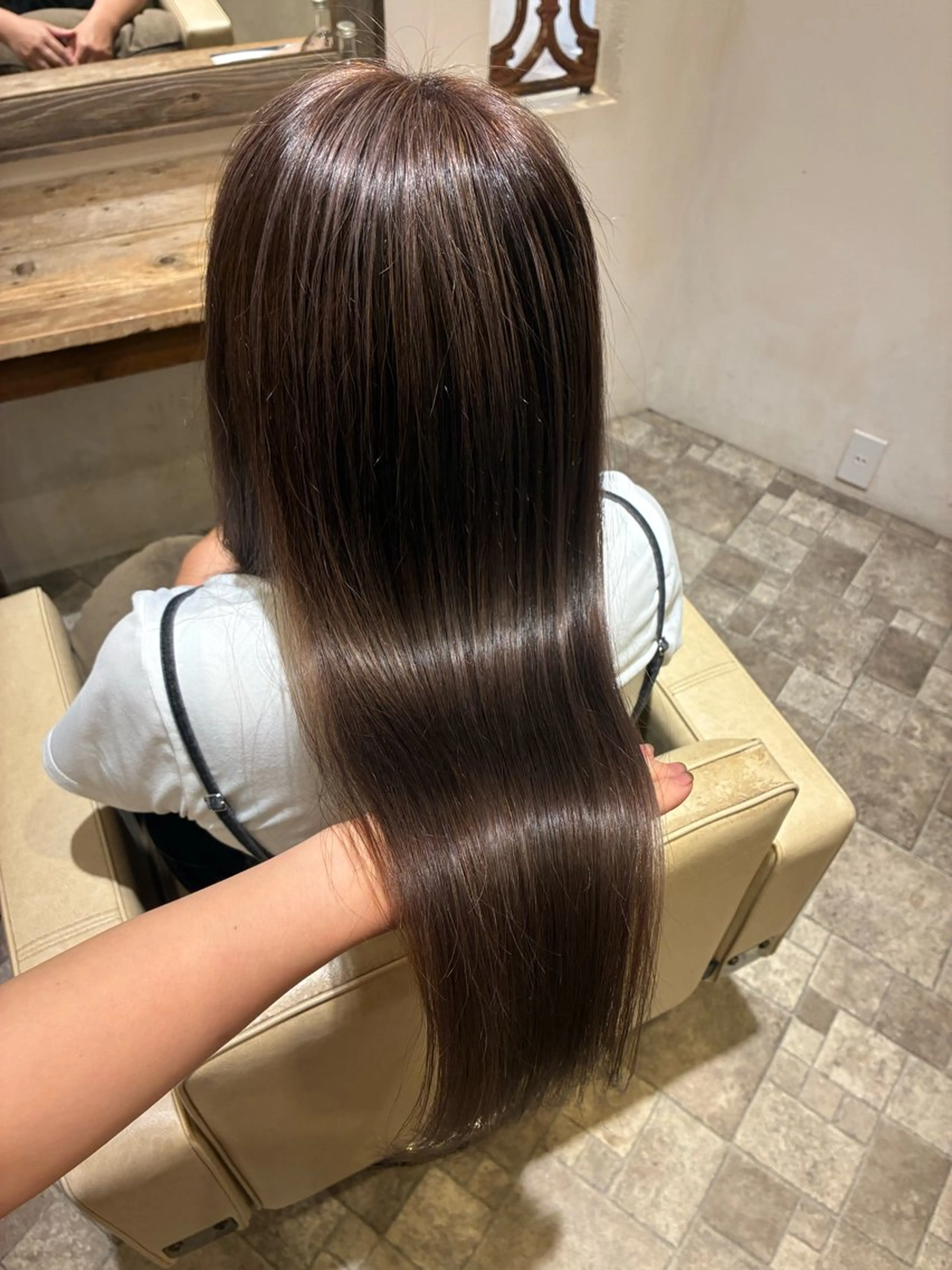 ロング ハイライト トリートメント カット トリートメント onest  八柱店所属・米谷 真奈美のヘアスタイル