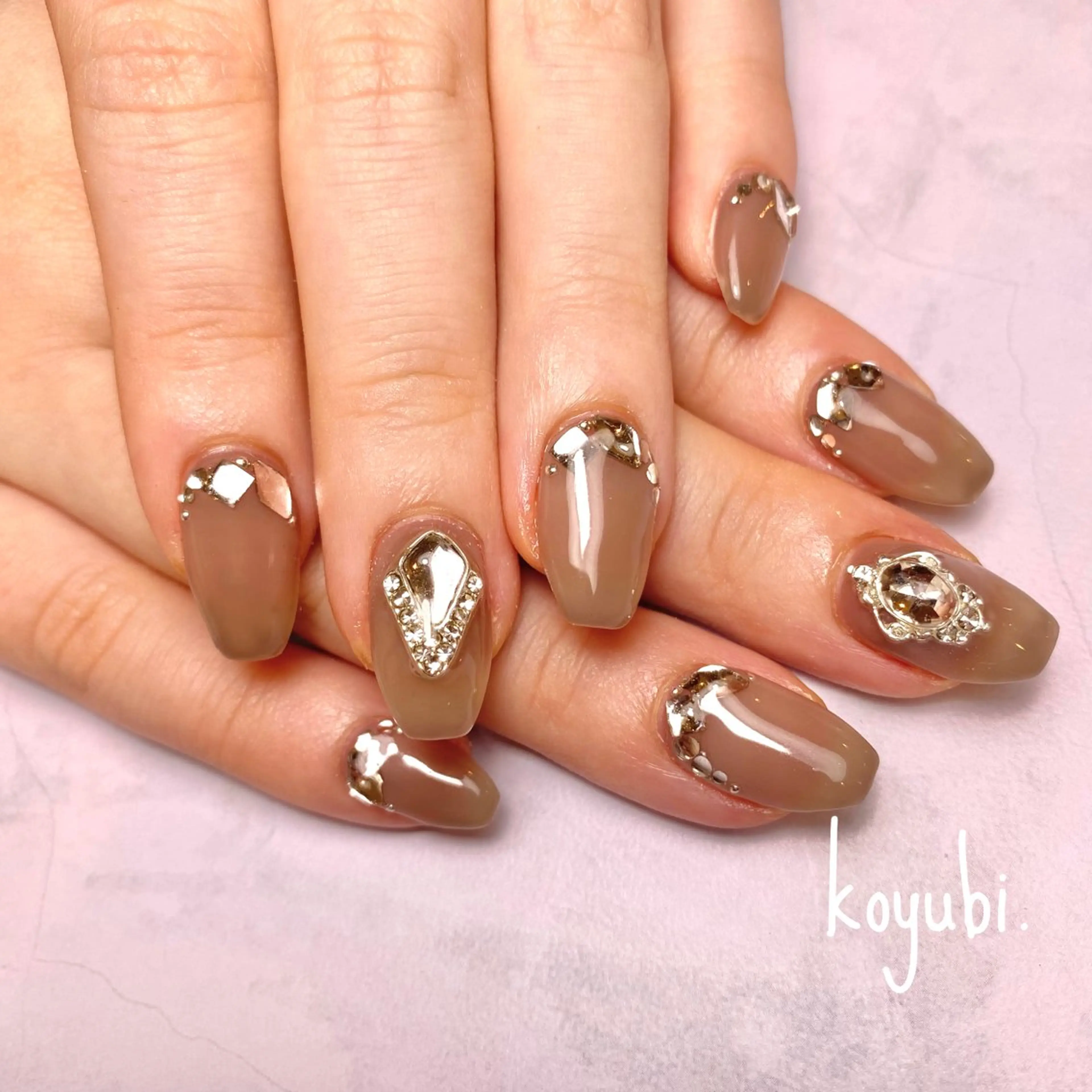 ネイル 新宿南口 hitomiのネイルデザイン