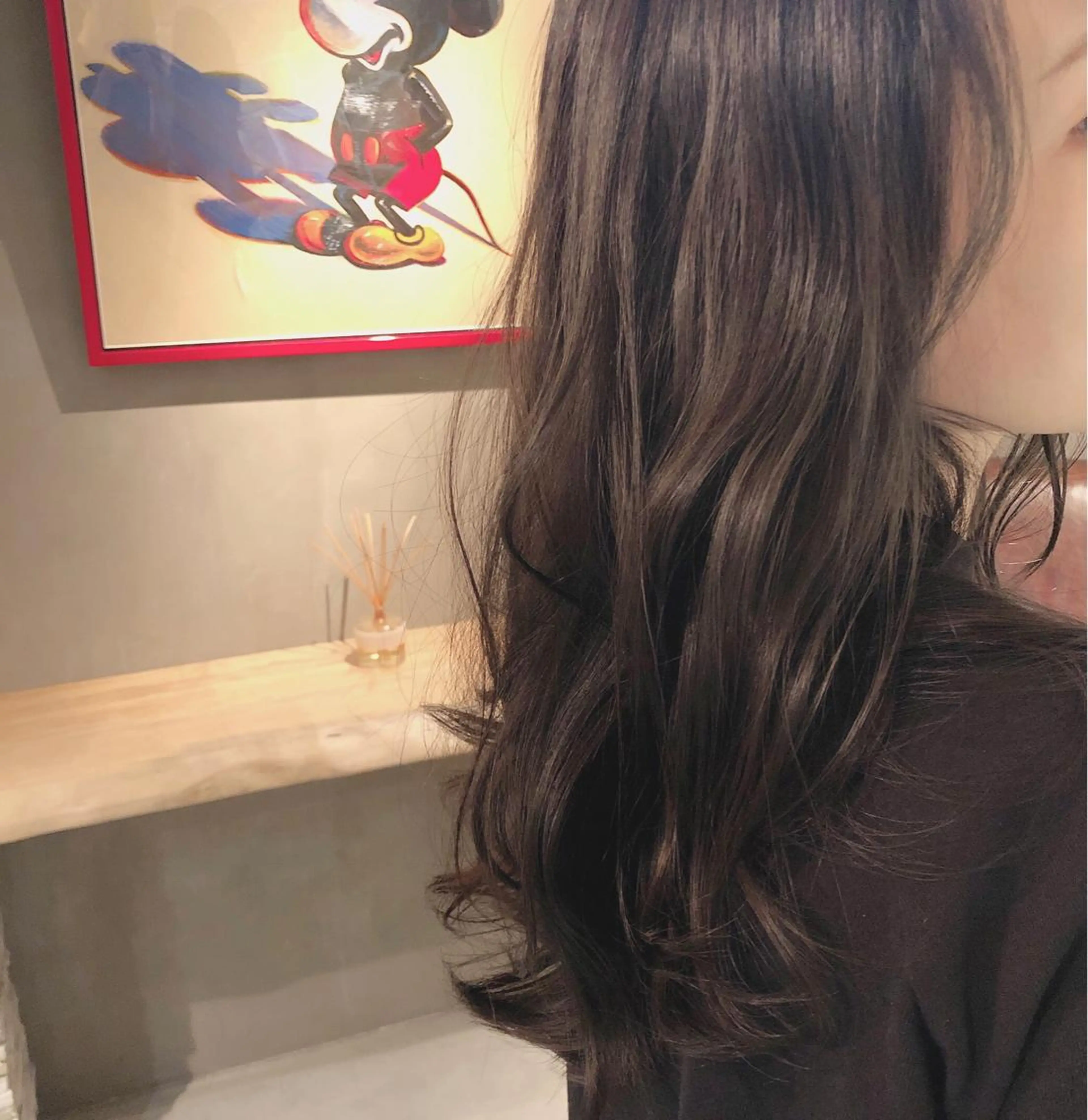 ロング カラー アッシュ ベージュカラー ロング カット ヘアカラー トリートメント las PAVILIONのヘアスタイル