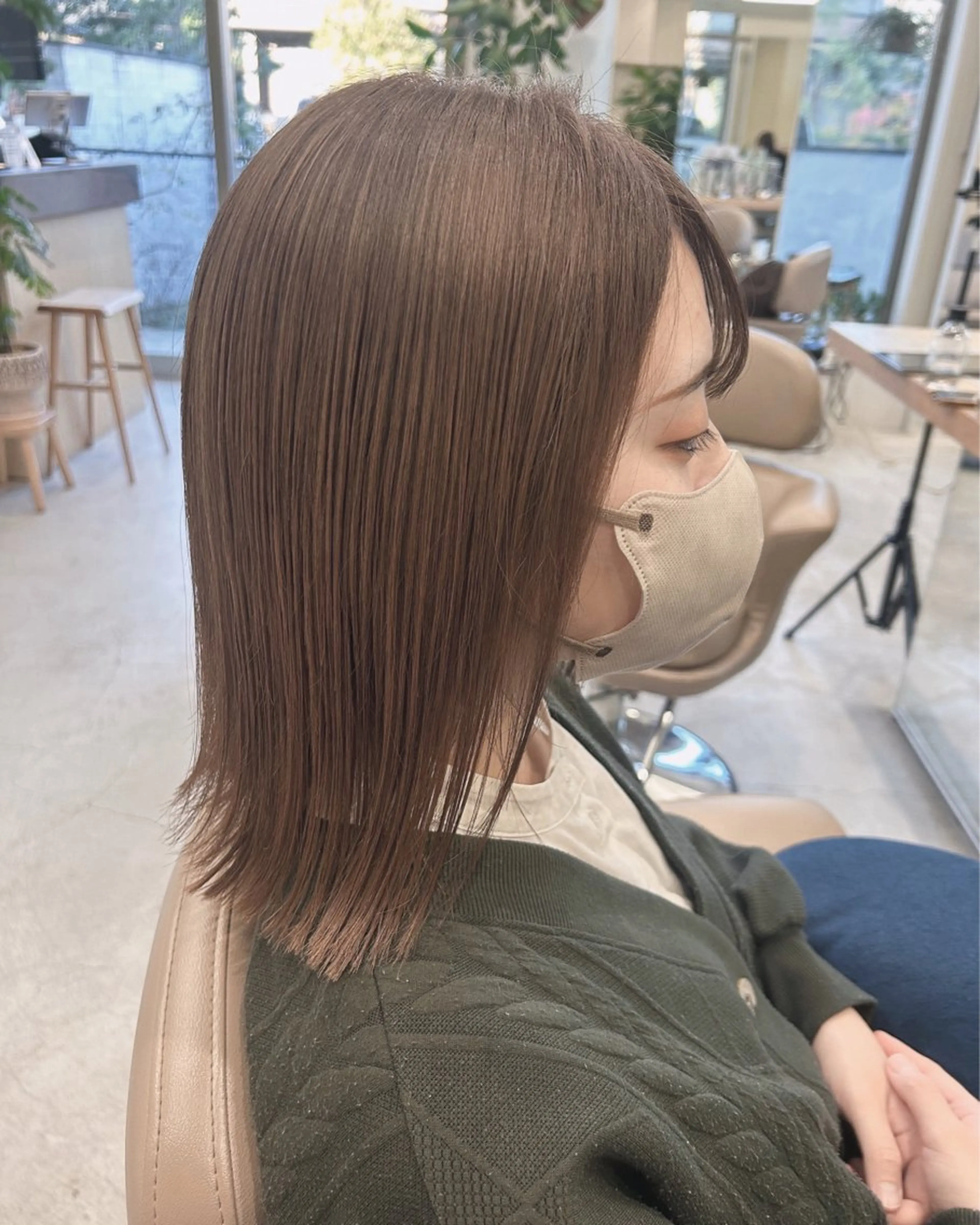 ミディアム カラー カット ヘアカラー 💛🤍U too e’s 鎌倉🧸のヘアスタイル