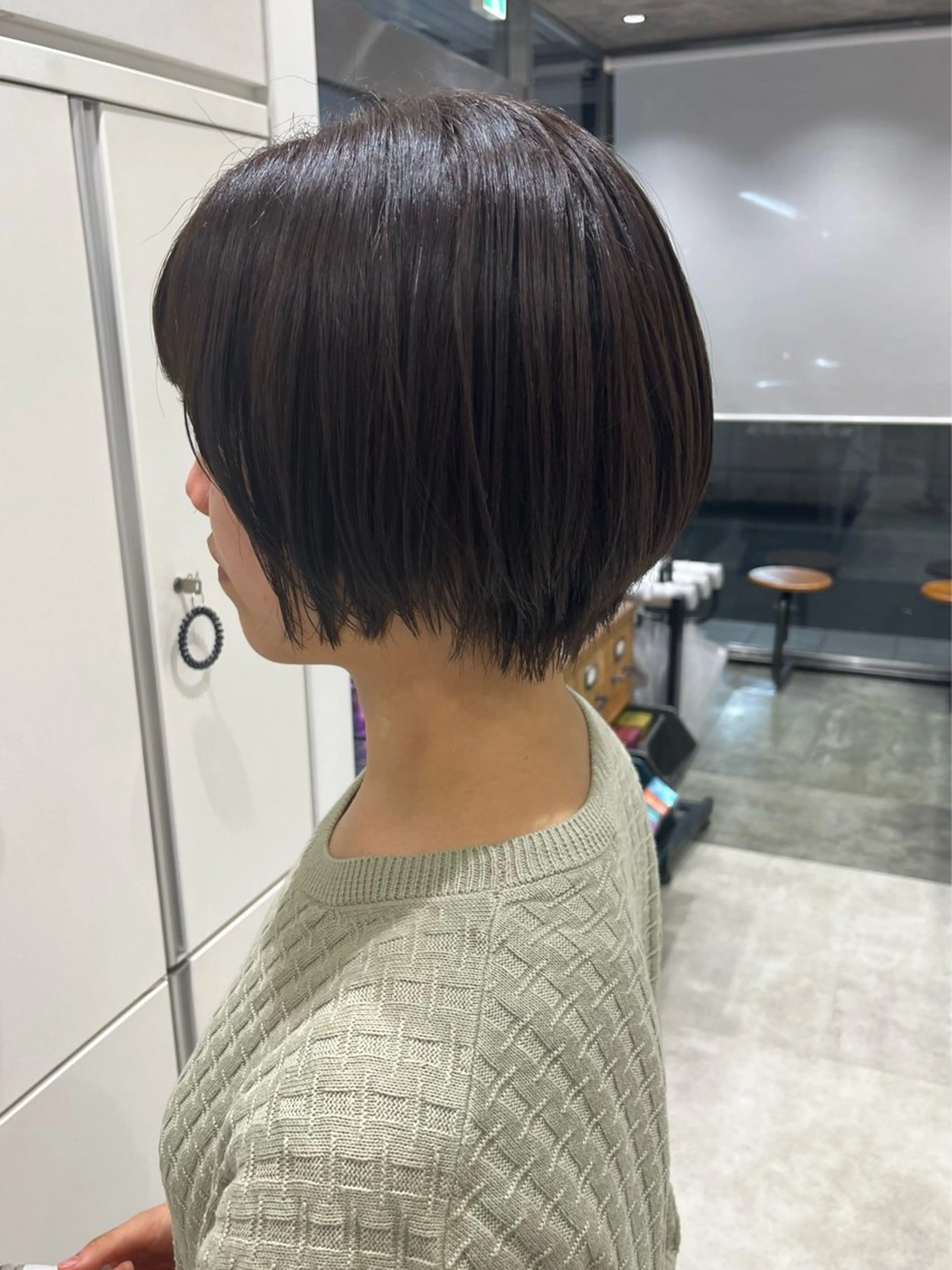 ショート カラー 丸みショート グレージュ イルミナカラー オリーブカラー オリーブグレージュ ボブ/ショート/金田 夏葵のヘアスタイル