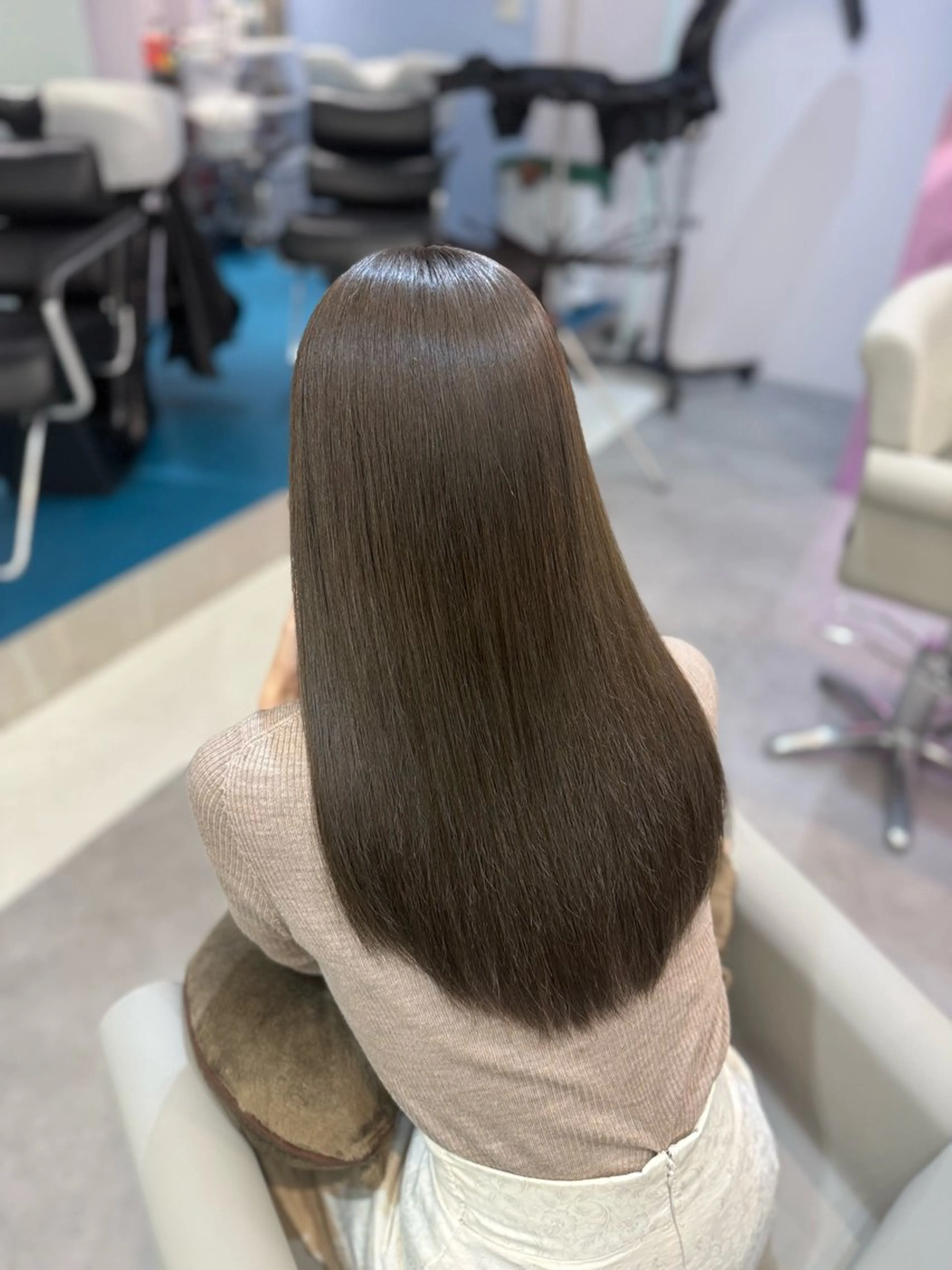 ロング YUZUKI艶カラー /似合わせ小顔カットのヘアスタイル