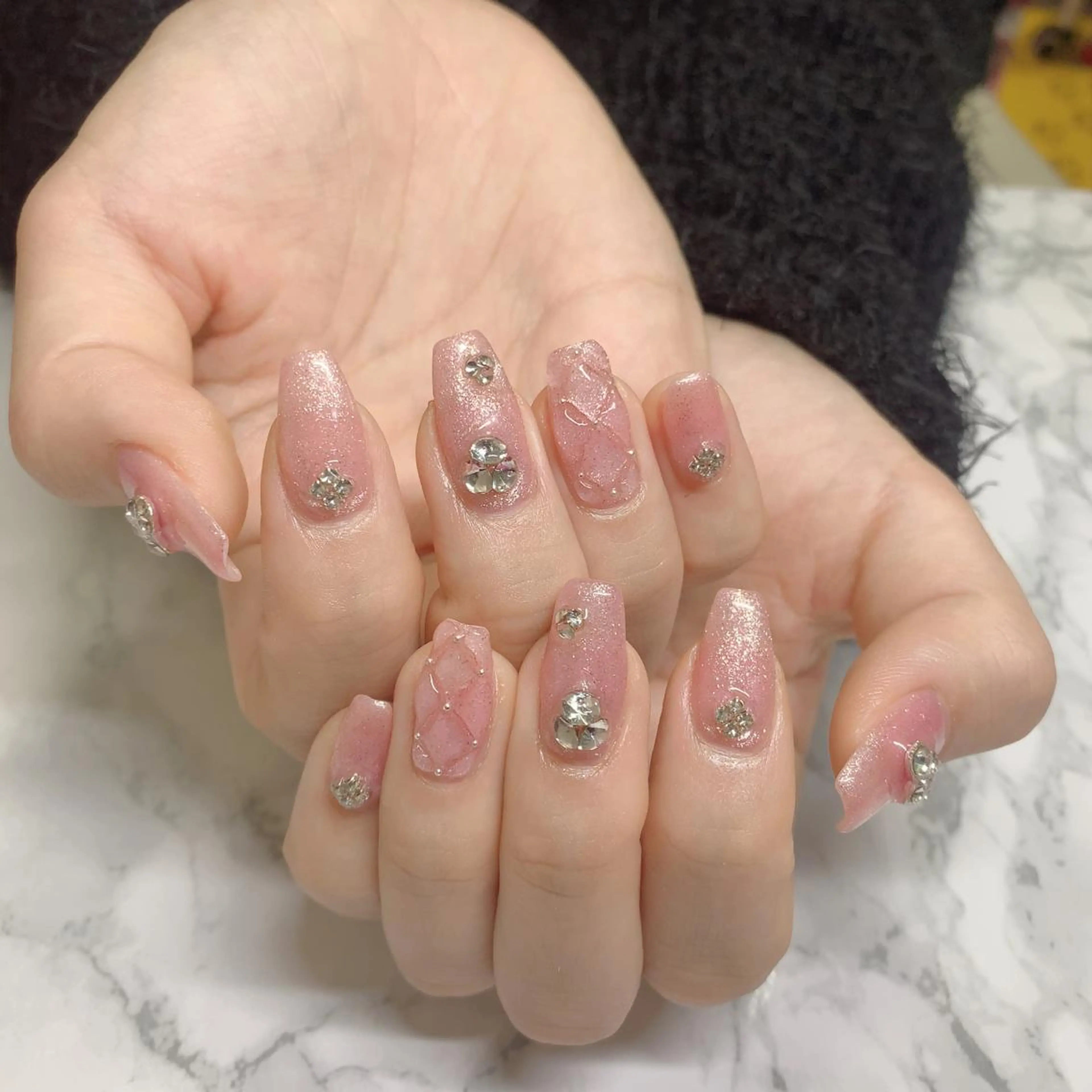 ネイル ハンドネイル はな💎ネイル ワンホン、長さ出しのネイルデザイン