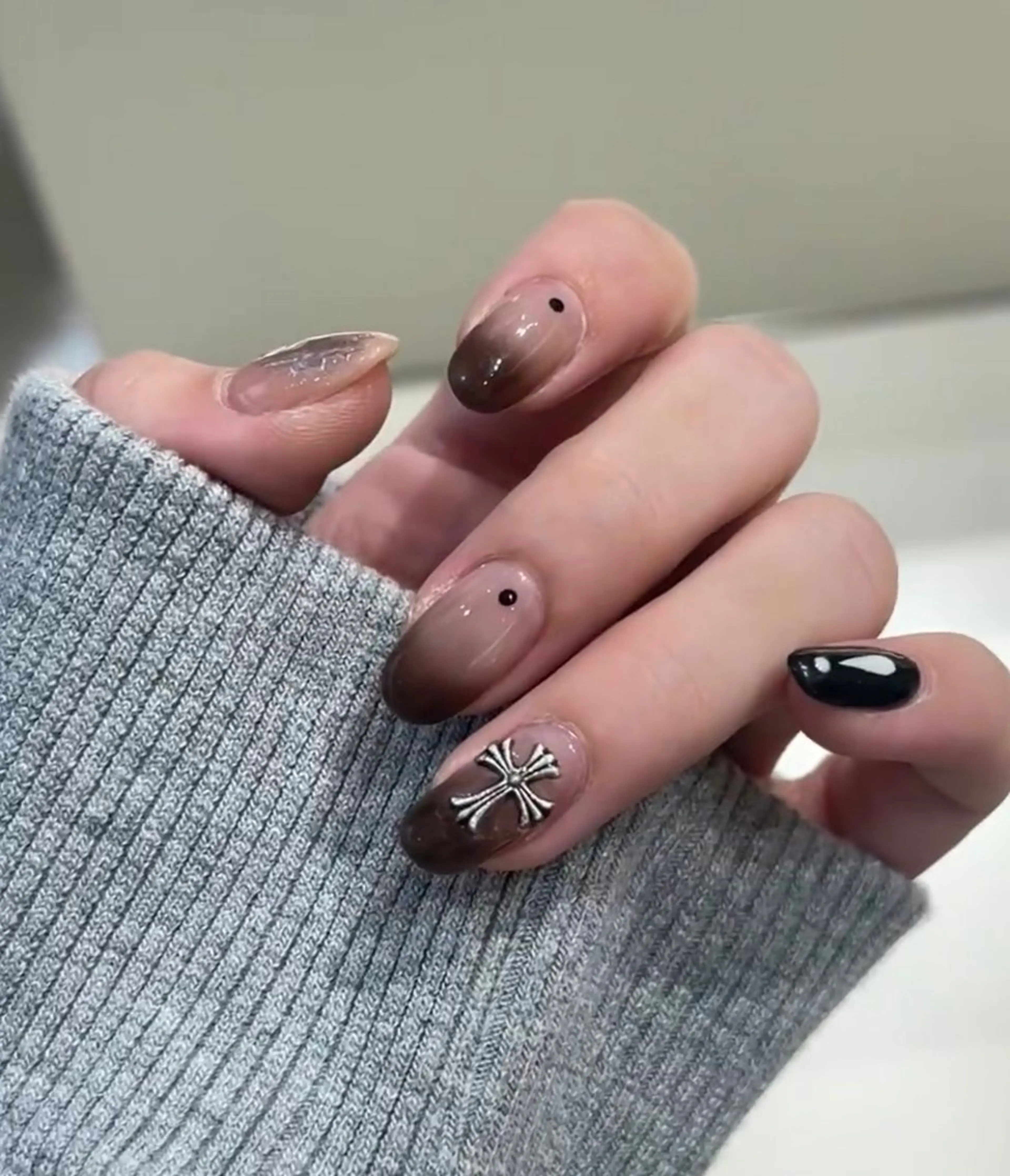 ネイル フレンチネイル ガーリー ガラスフレンチ 韓国ネイル ロングネイル Venus nail チップ長さだし専門店のネイルデザイン