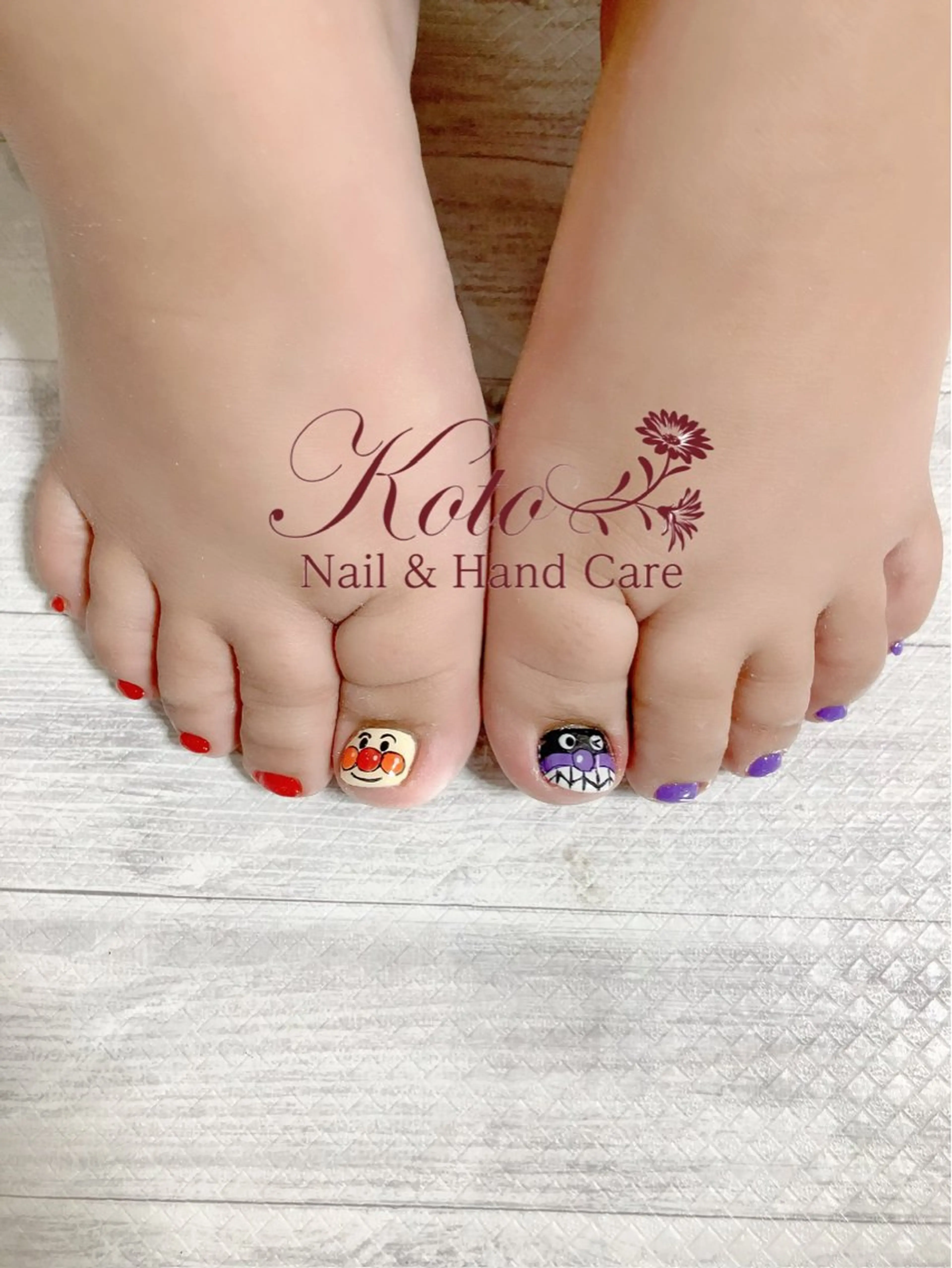 ネイル 長さ出し ジェルネイル 持ち込み ニュアンスネイル 赤色 Risa ネイルサロンKOTOのネイルデザイン