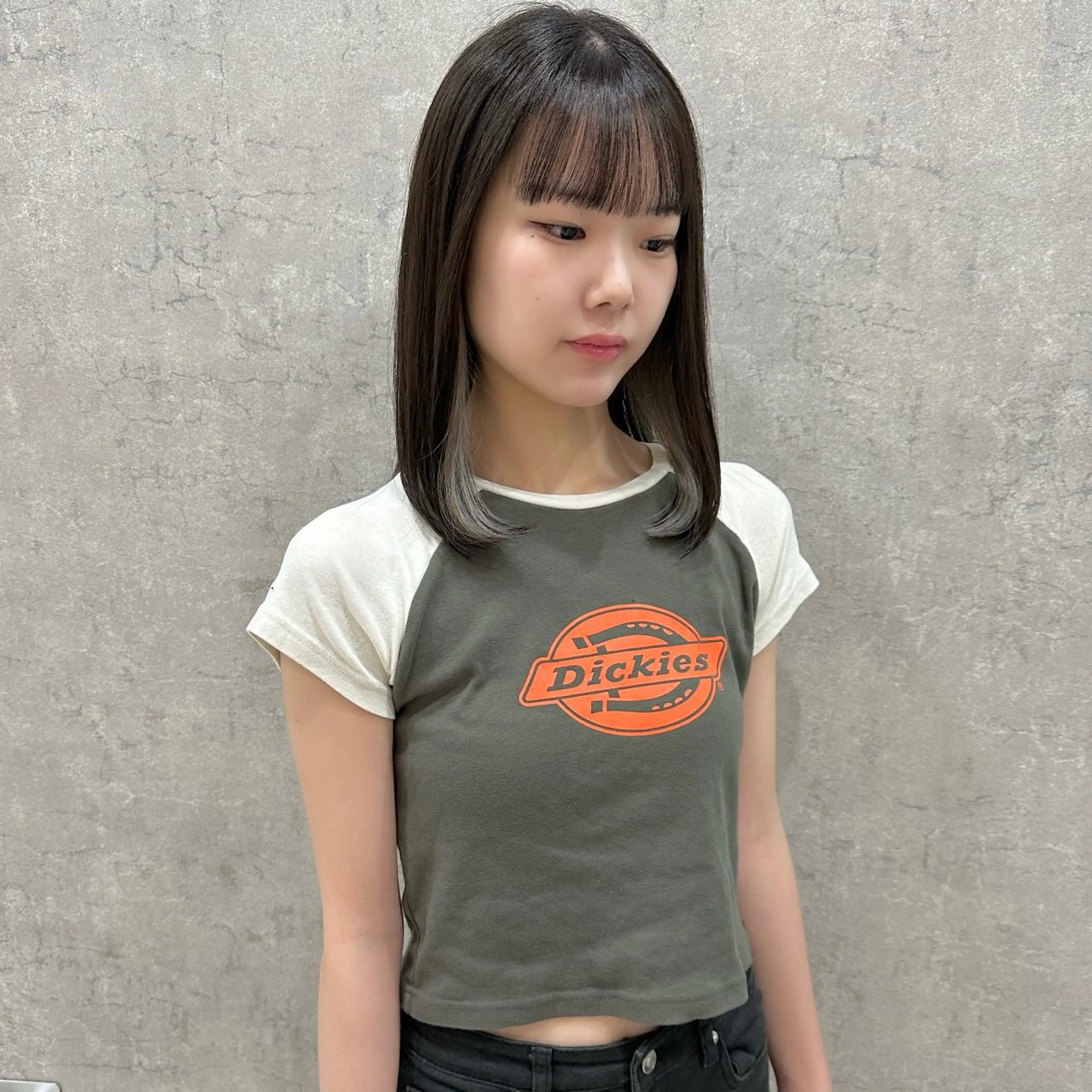 ミディアム カラー ブリーチ イヤリングカラー ハイトーンカラー はちすか るかのヘアスタイル