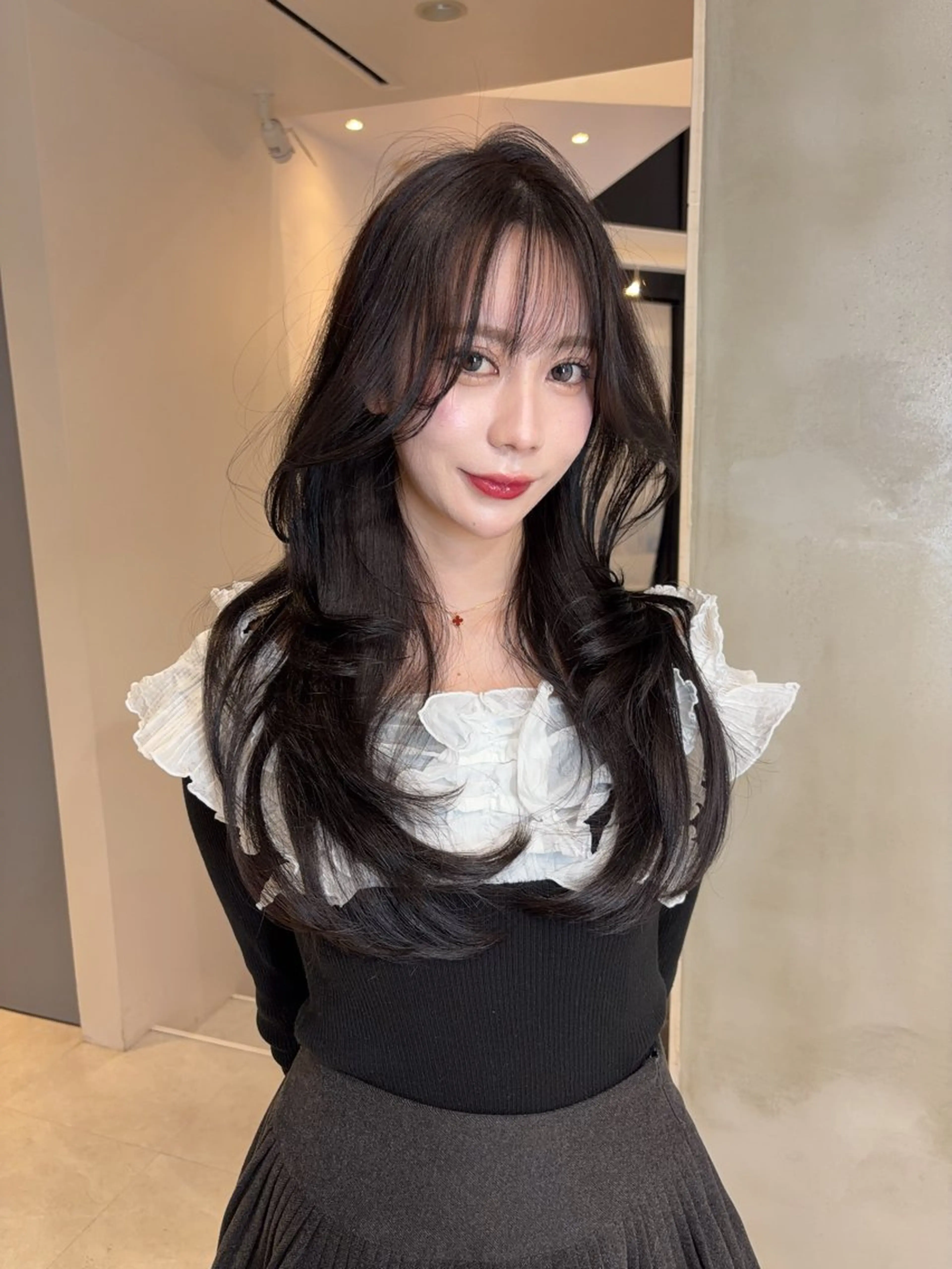 ロング カット ヘアカラー トリートメント 海野翔吾🇨🇳 ワンホンレイヤーのヘアスタイル