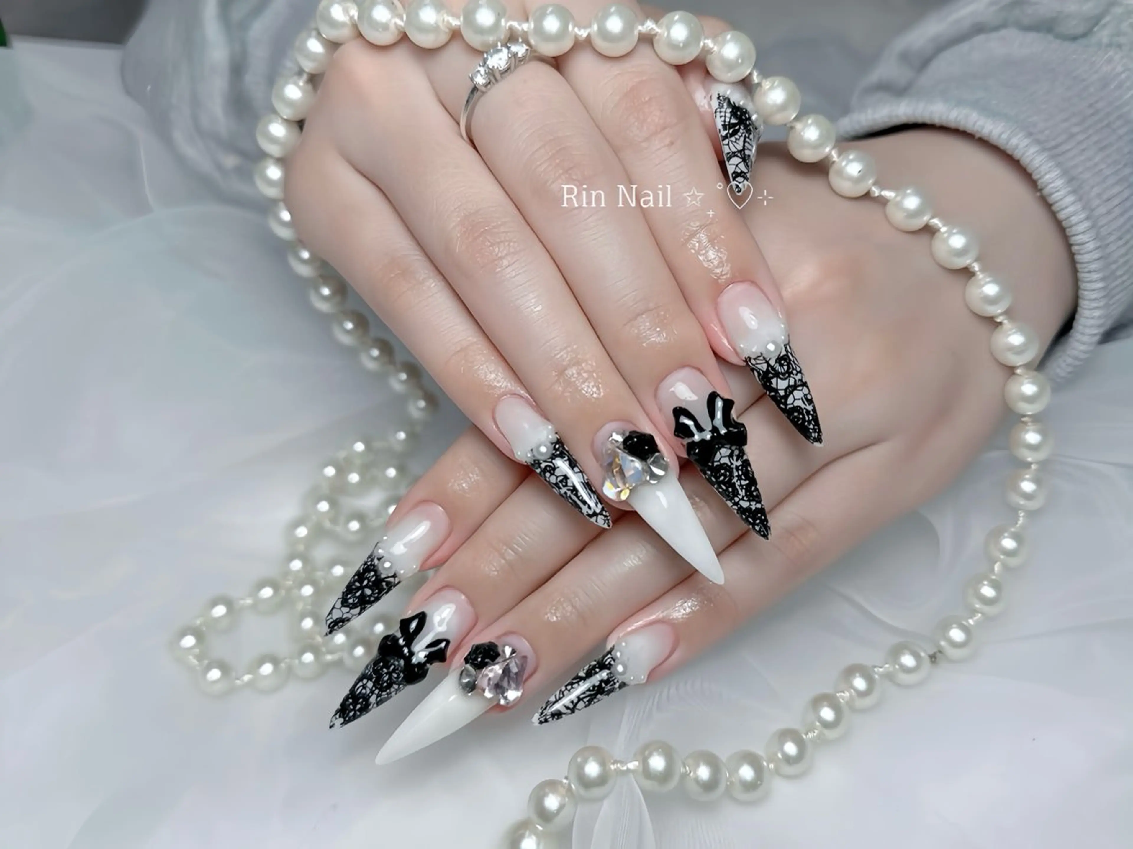 ネイル オーロラネイル ジェルネイル 韓国ネイル ロングネイル マグネットネイル ハンドネイル Rin Nail Shinokuboのネイルデザイン