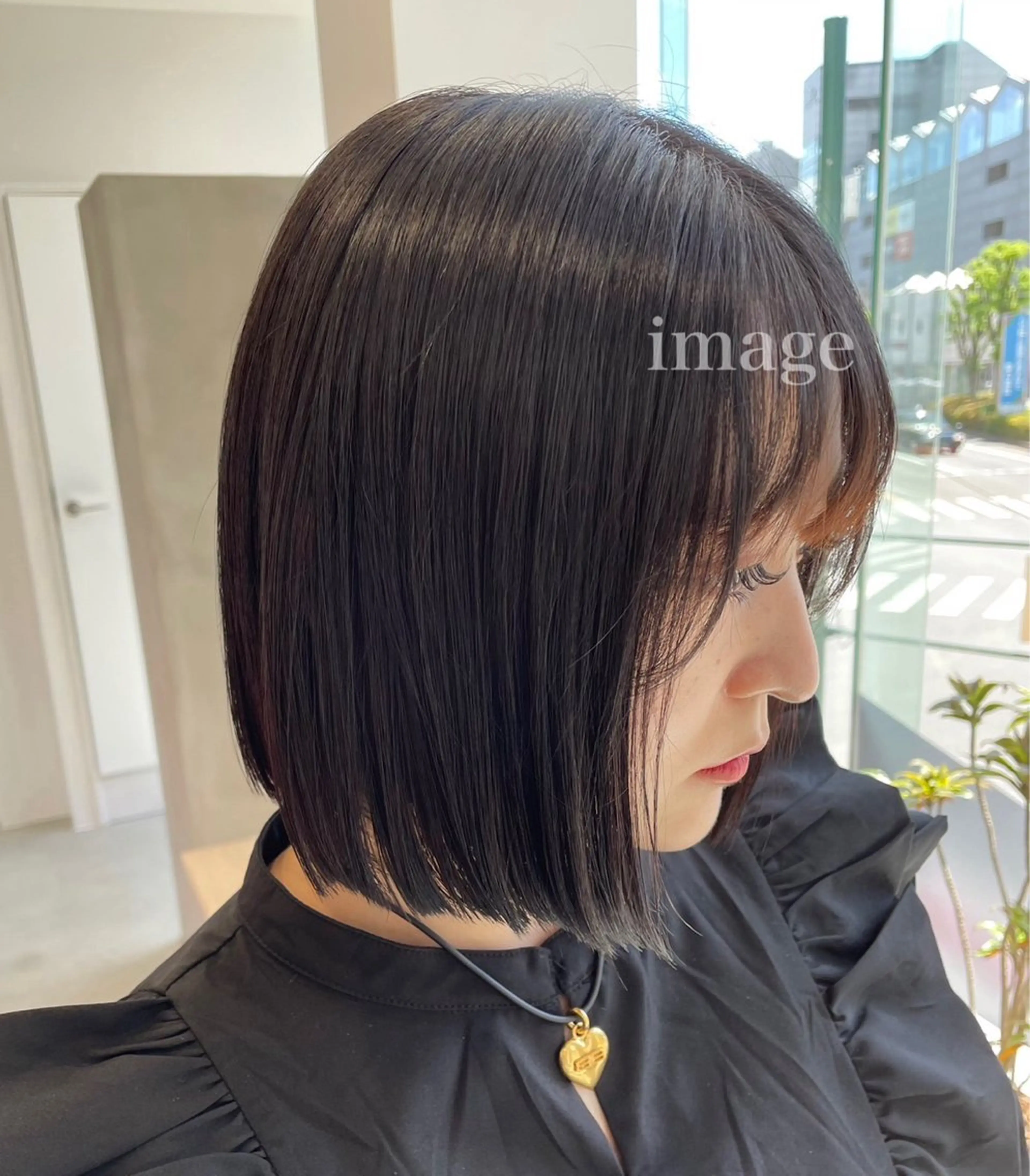 ミディアム 小村 理音のヘアスタイル