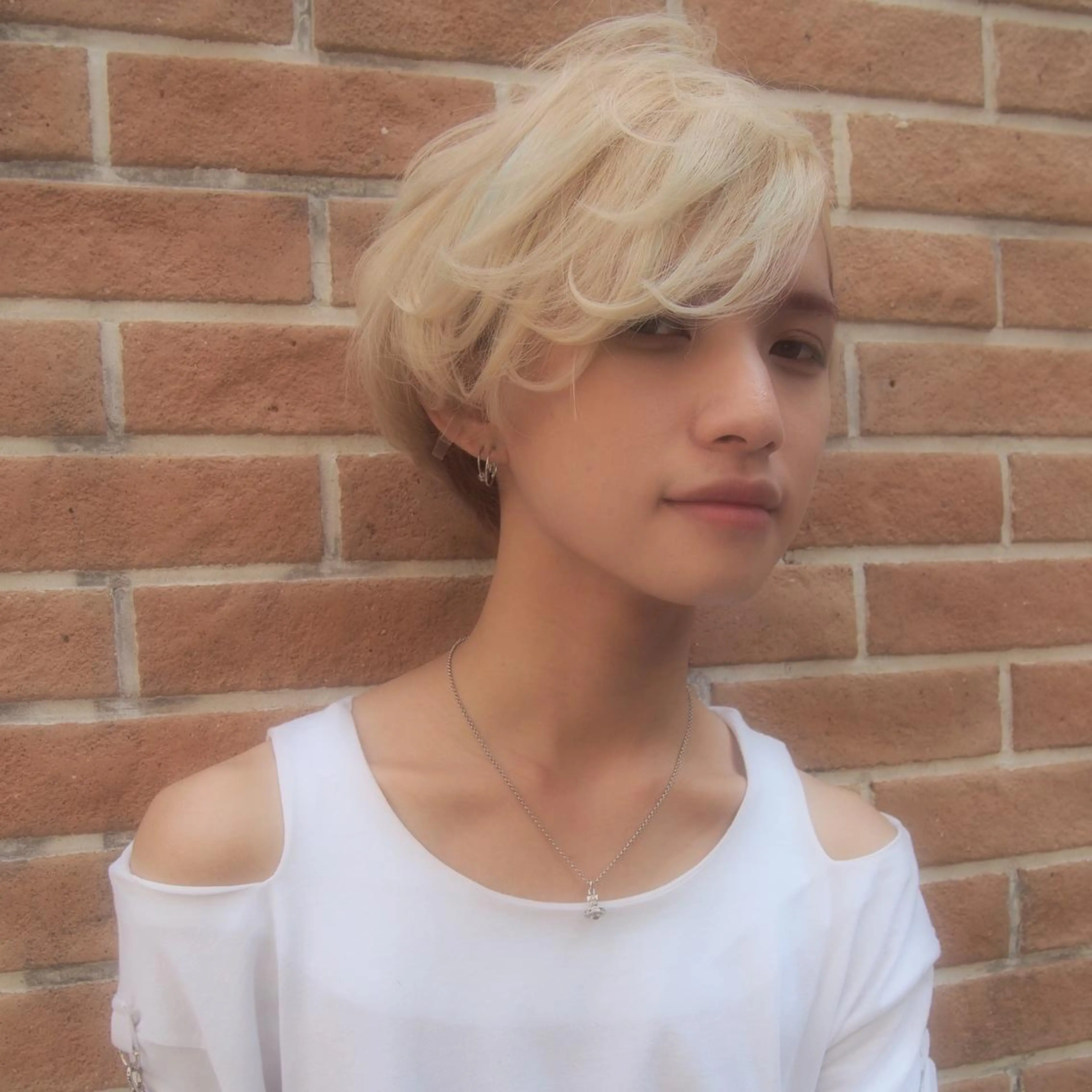 ミディアム カラー パーマ ヘアアレンジ メンズ キッズ ネイル マツエク・マツパ メンズハイトーン ハイトーンカラー メンズネイル サロンドミルク 原宿のヘアスタイル