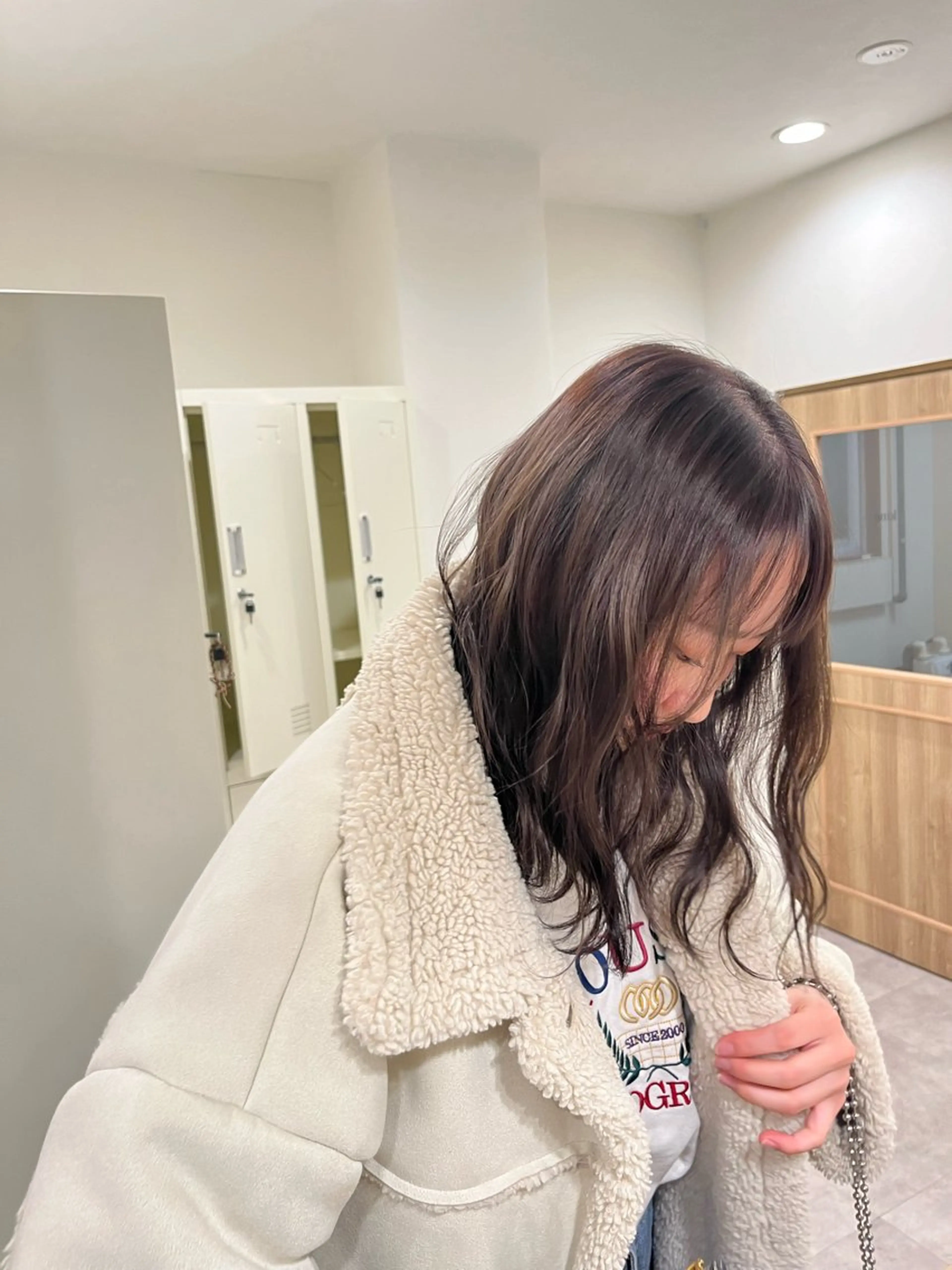 ミディアム カラー ヘアカラー anon Loemのヘアスタイル