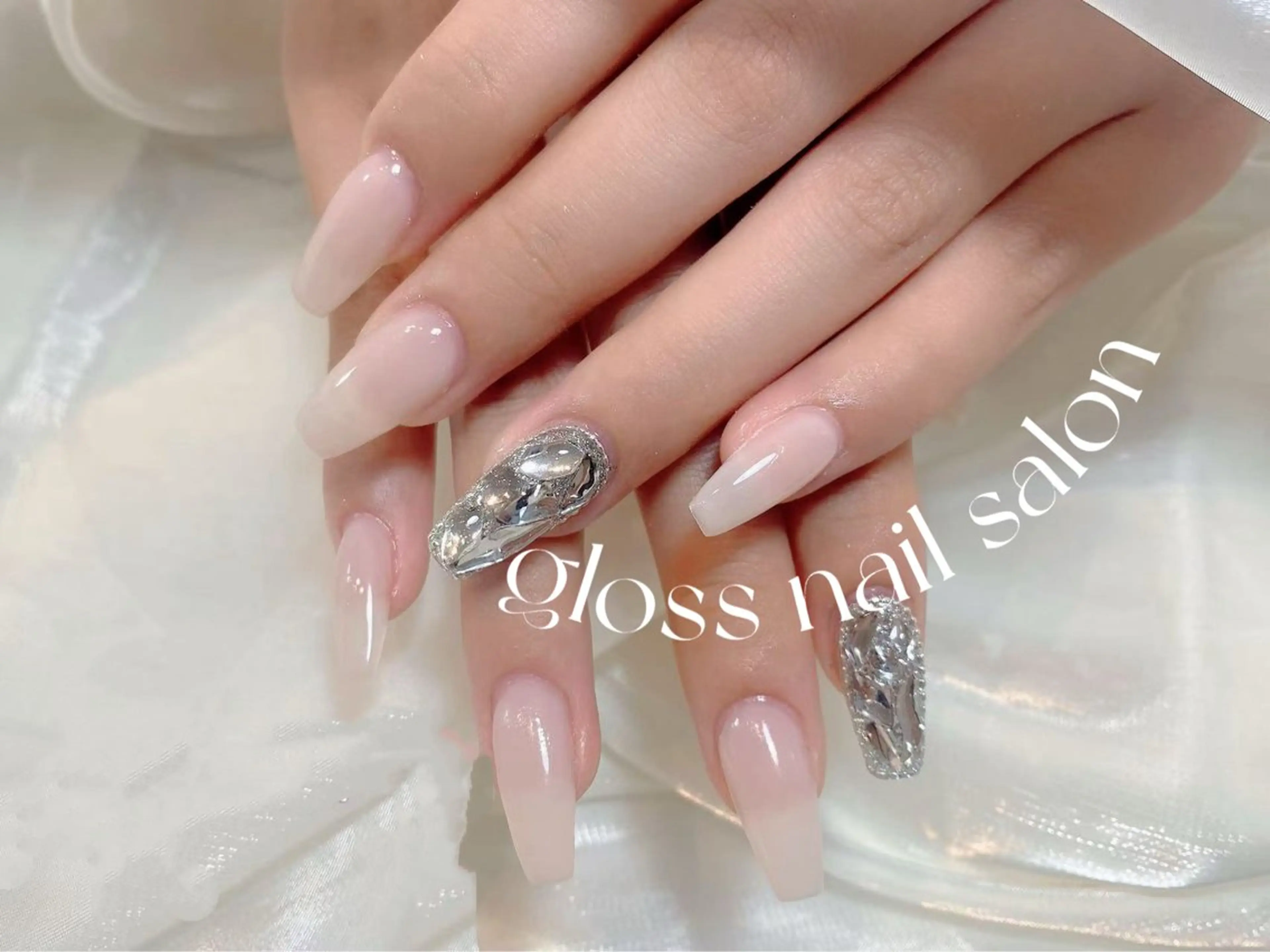 ネイル miho🍎 Gloss nailのネイルデザイン