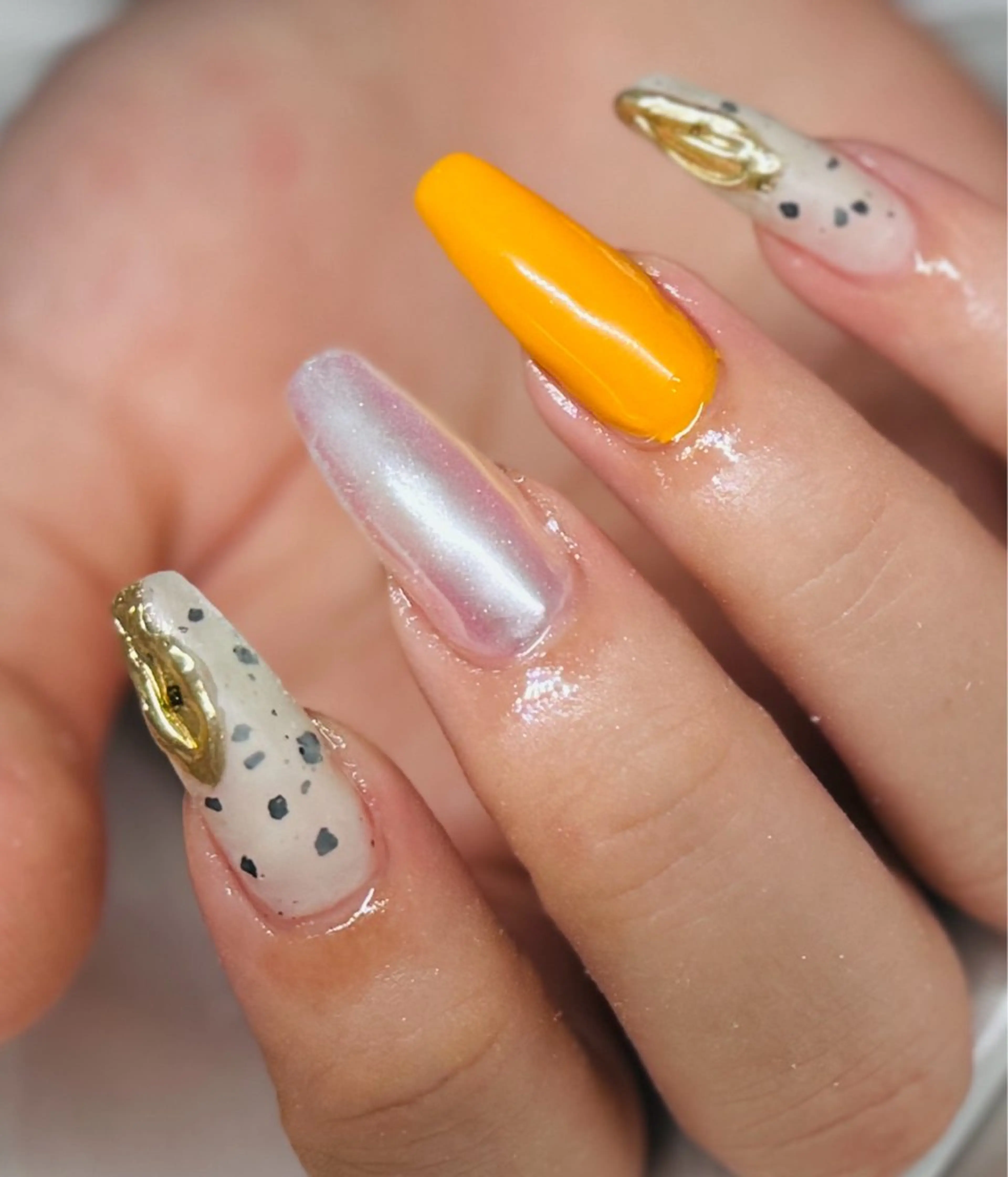 ネイル Laure‘a所属・Laure‘a MARIのネイルデザイン