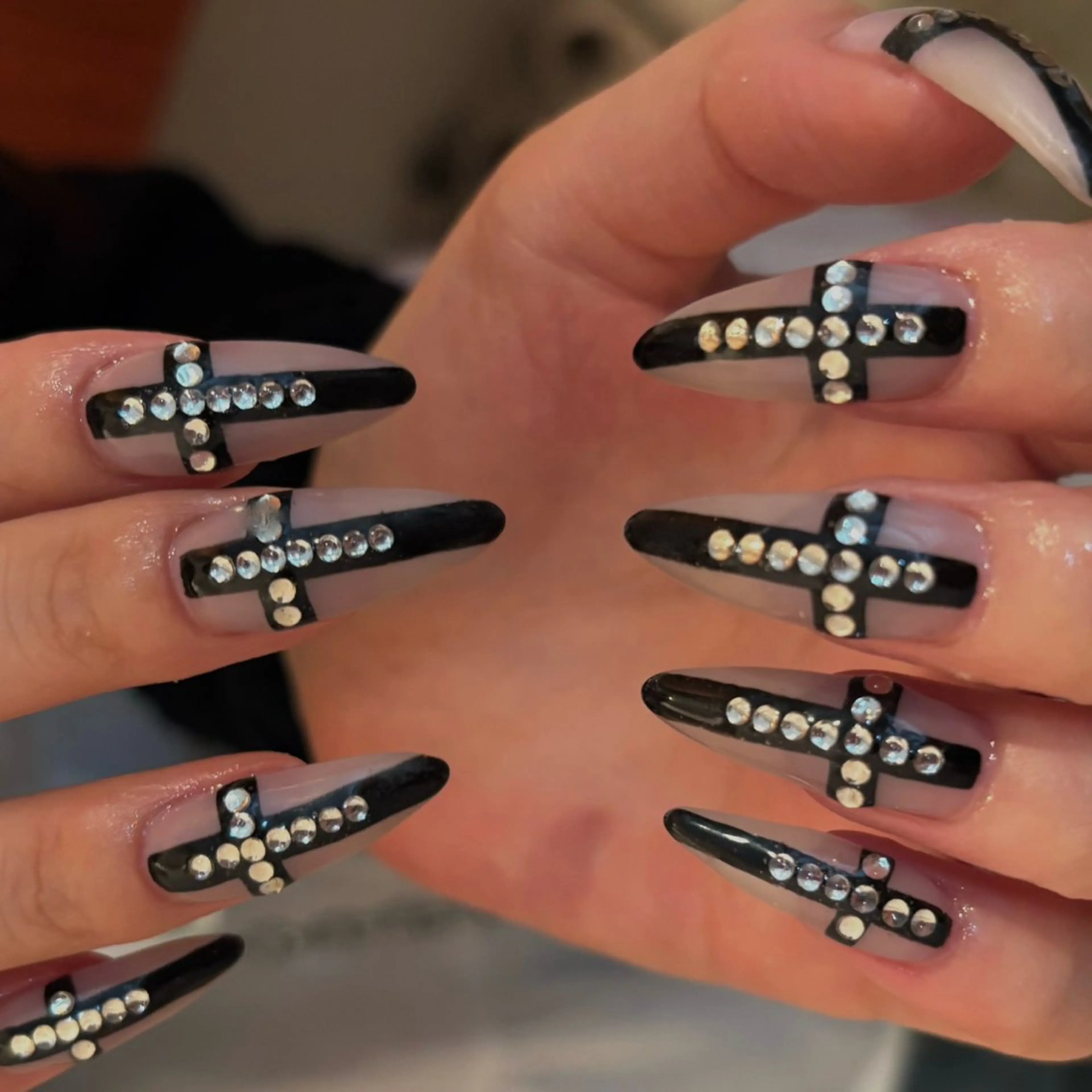 ネイル ハンドネイル フットネイル yuri / 個性派nailのネイルデザイン