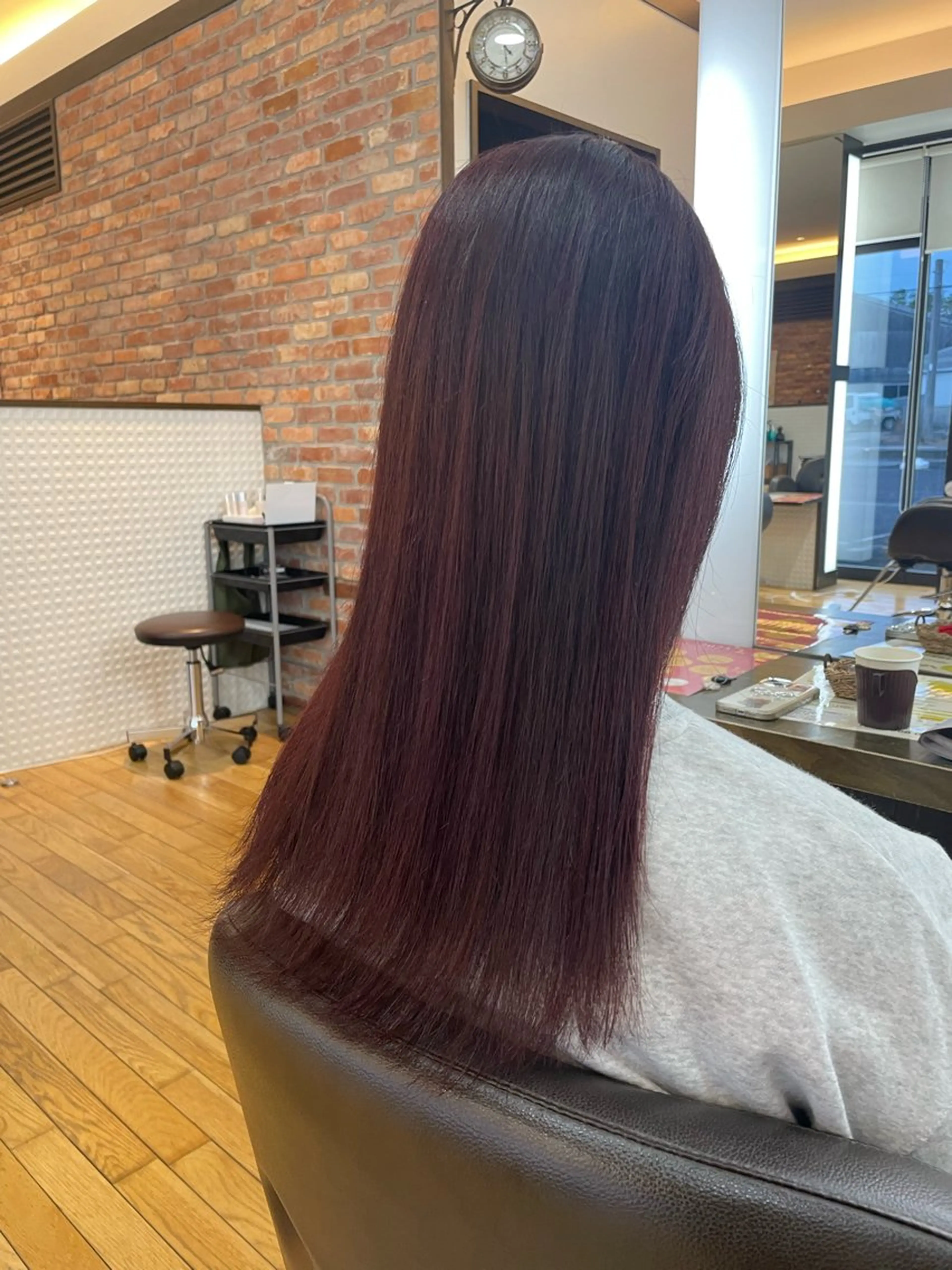 ロング カラー ボルドーカラー カット ヘアカラー トリートメント 濱口 由華のヘアスタイル