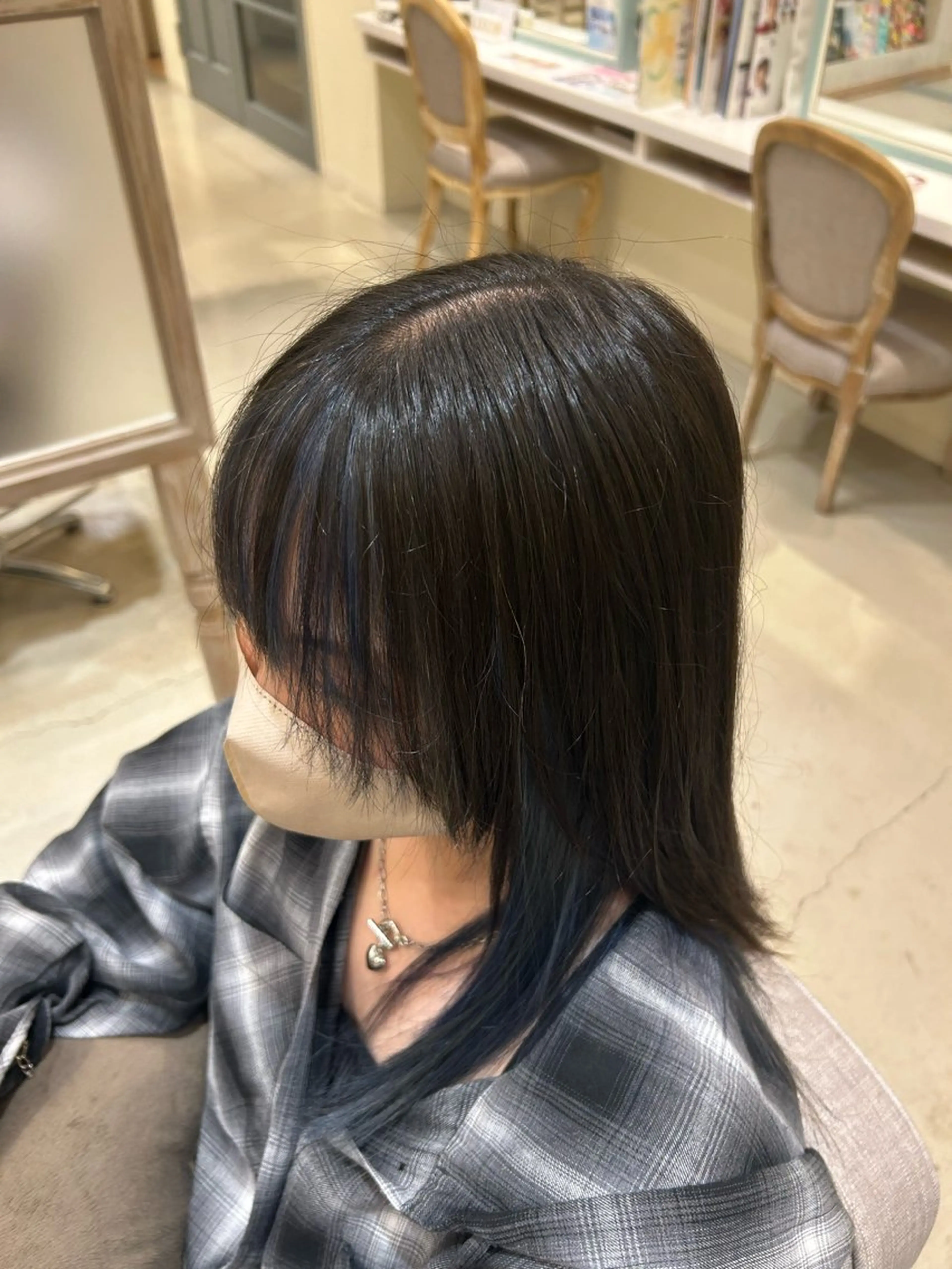 ロング カラー インナーカラー ネイビーカラー 石灘 夢都美のヘアスタイル