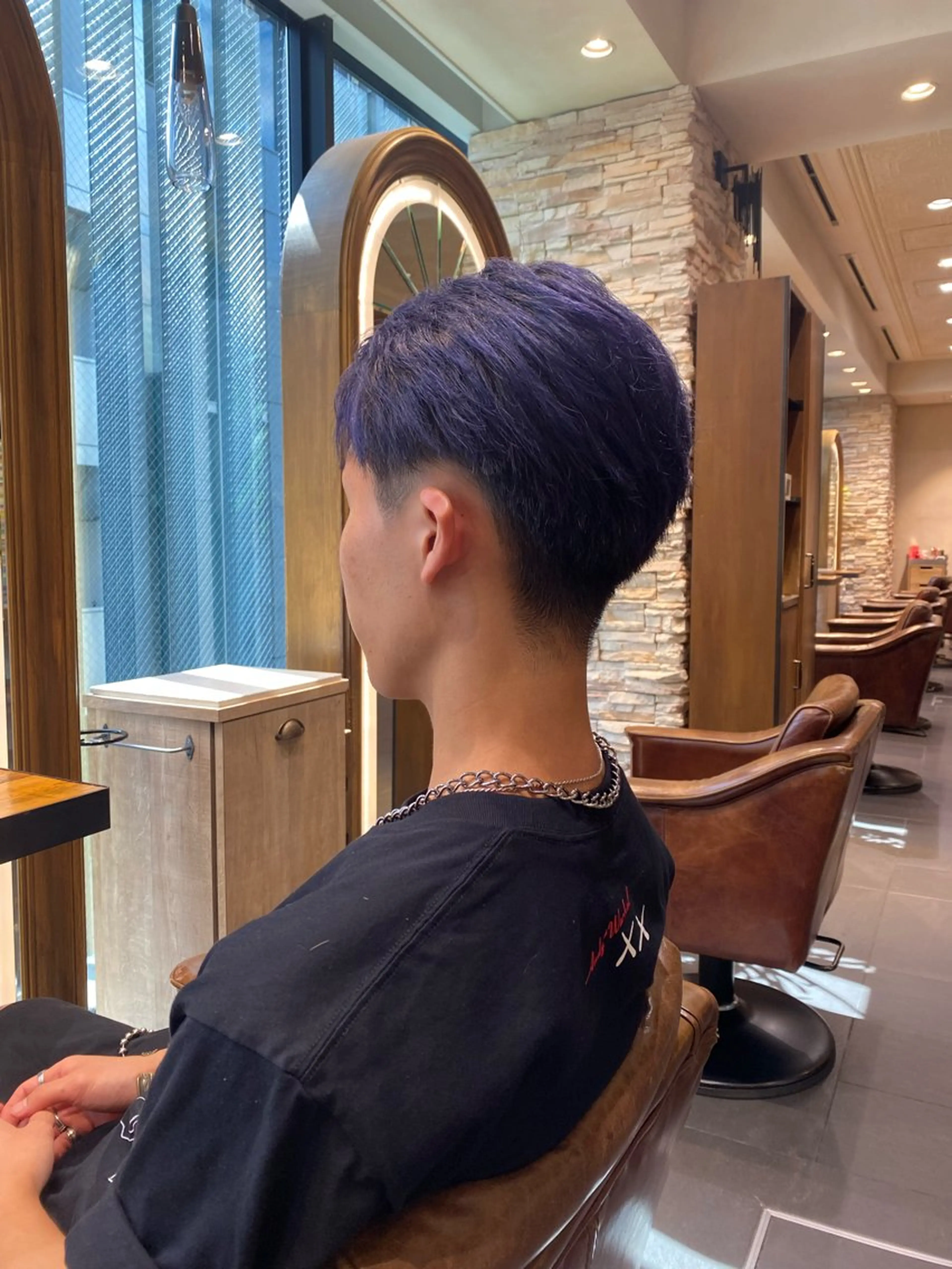 カラー メンズ ブルーカラー ブルーラベンダー ラベンダーカラー 韓国ヘア/ハイトーン /髪質改善/ウチダのヘアスタイル