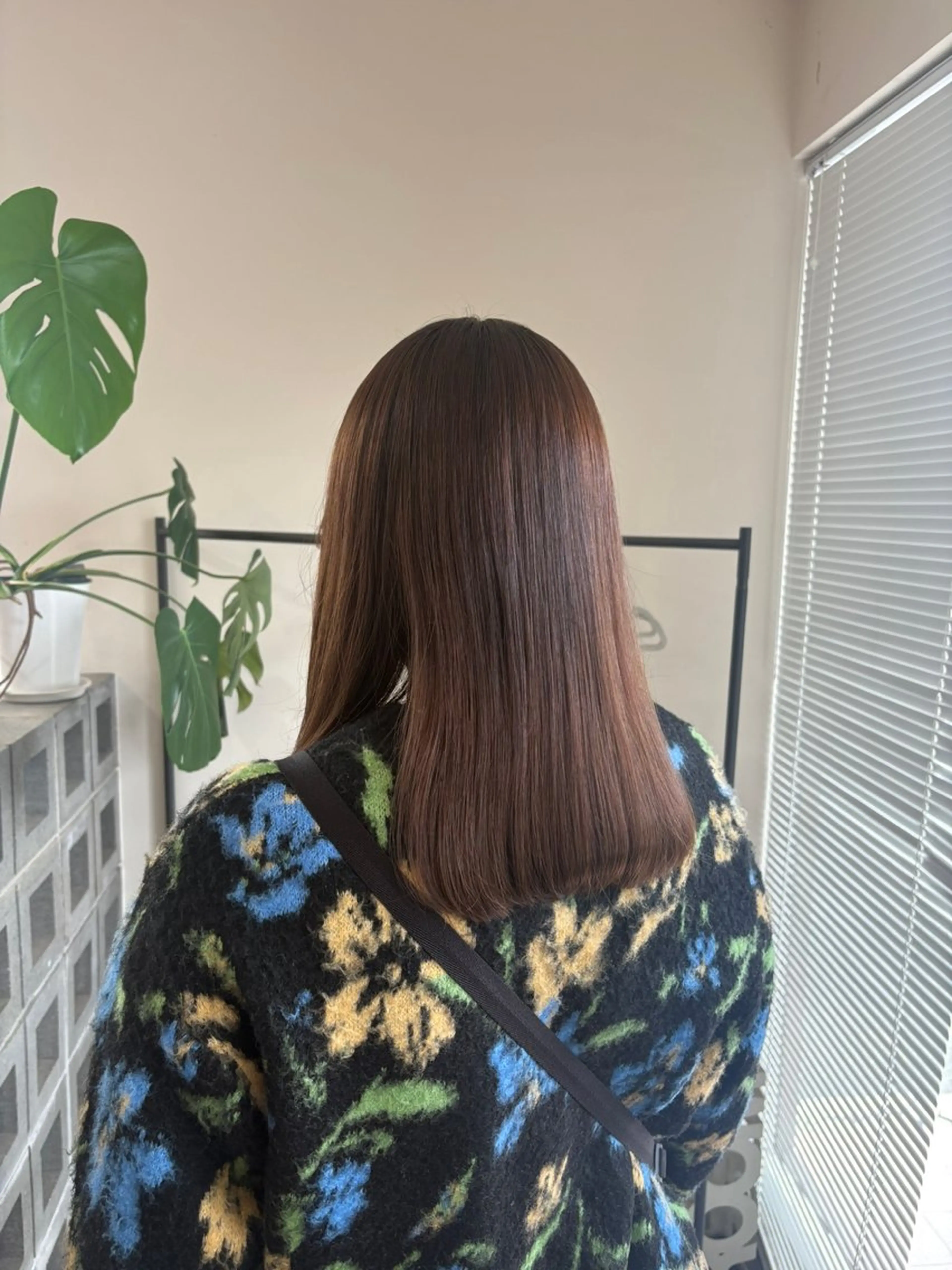 【平日限定】艶カラー＋似合わせカットの写真