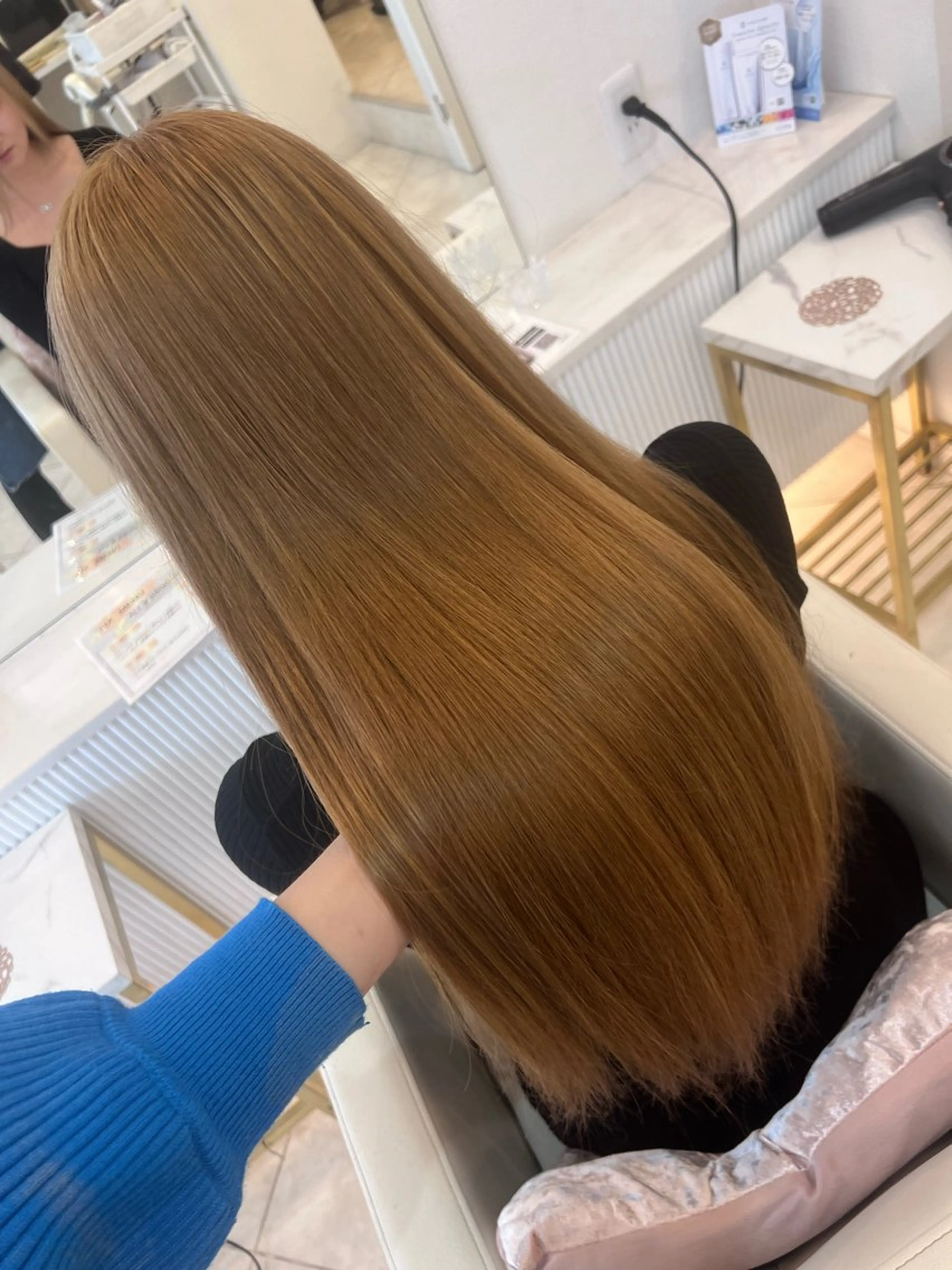 ロング カラー ブリーチ ハイトーンカラー 髪質改善 トリートメント 高野 慧成のヘアスタイル