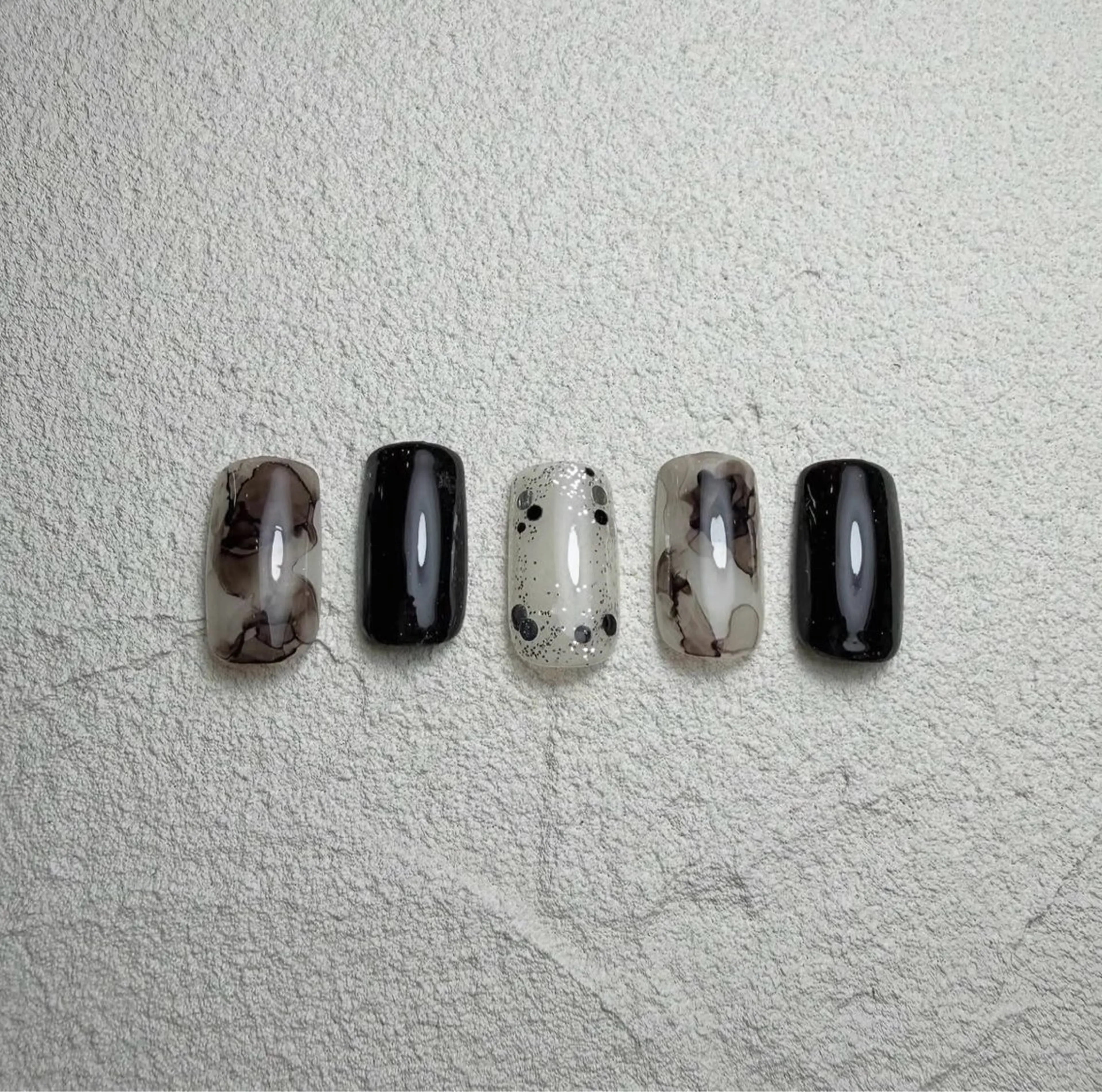 ネイル ハンドネイル 出村谷 海月のネイルデザイン