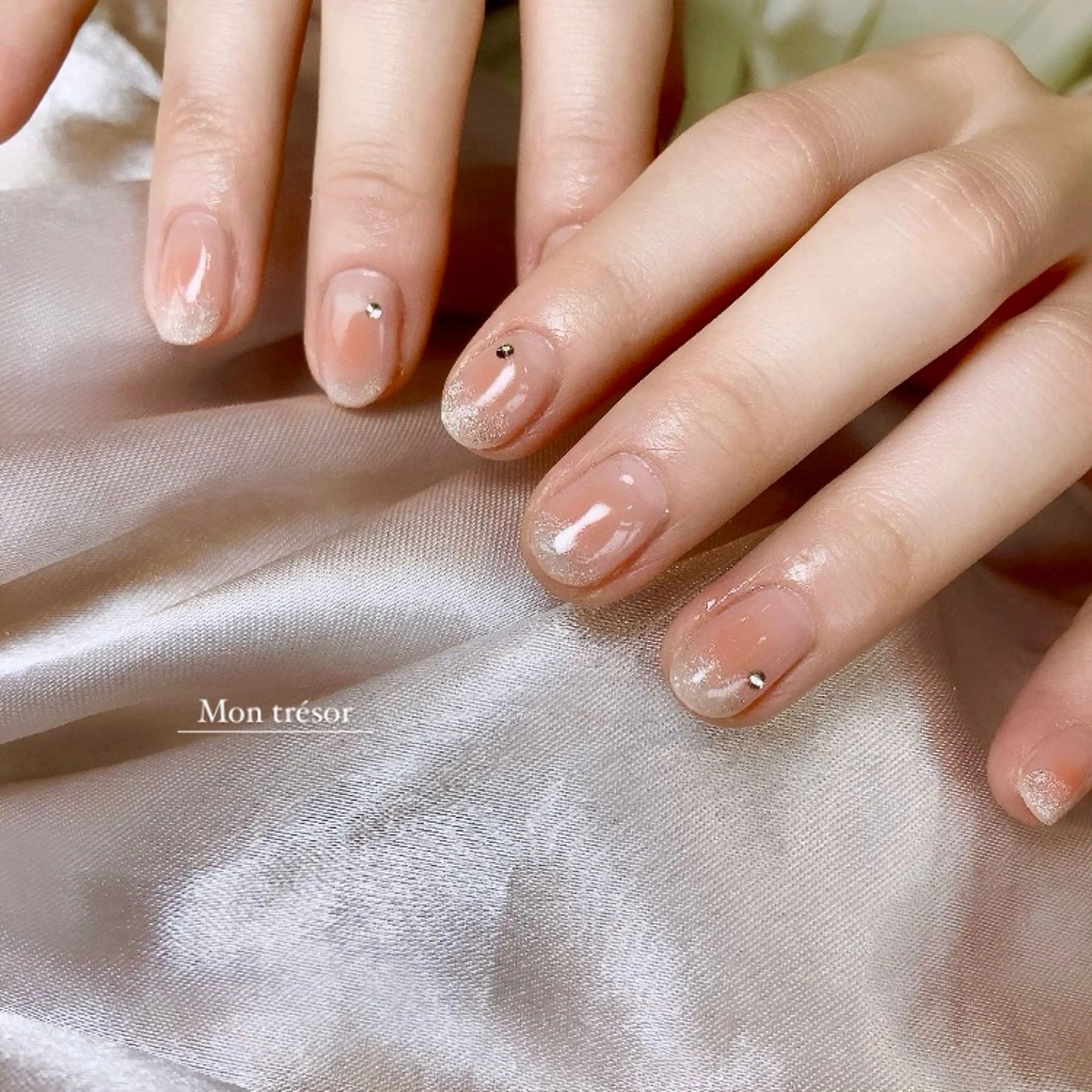 ネイル ハンドネイル Montrésor 名古屋ネイルサロンのネイルデザイン