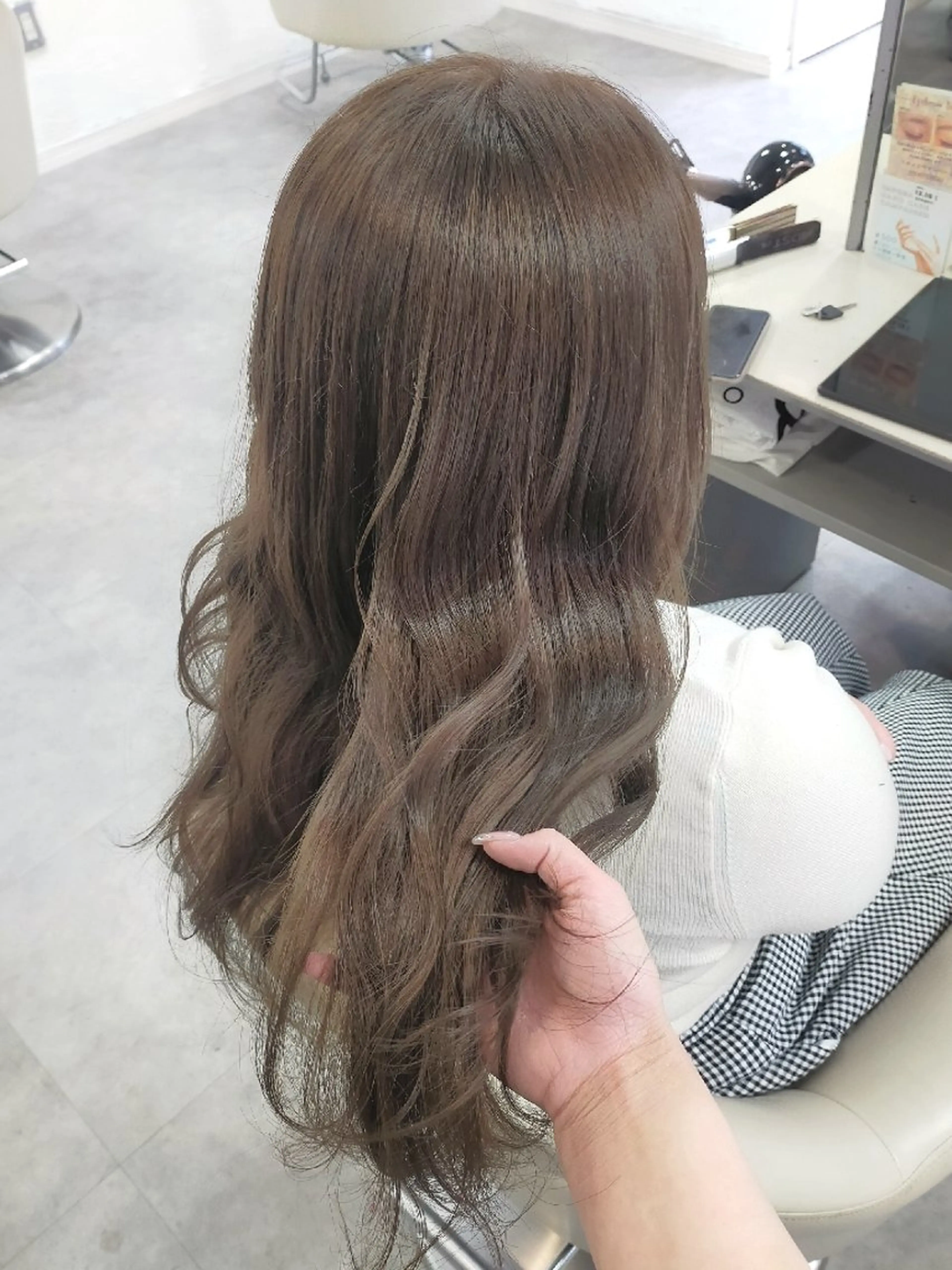 🌼リピーター限定🌼ワンカラー+トリートメントの写真