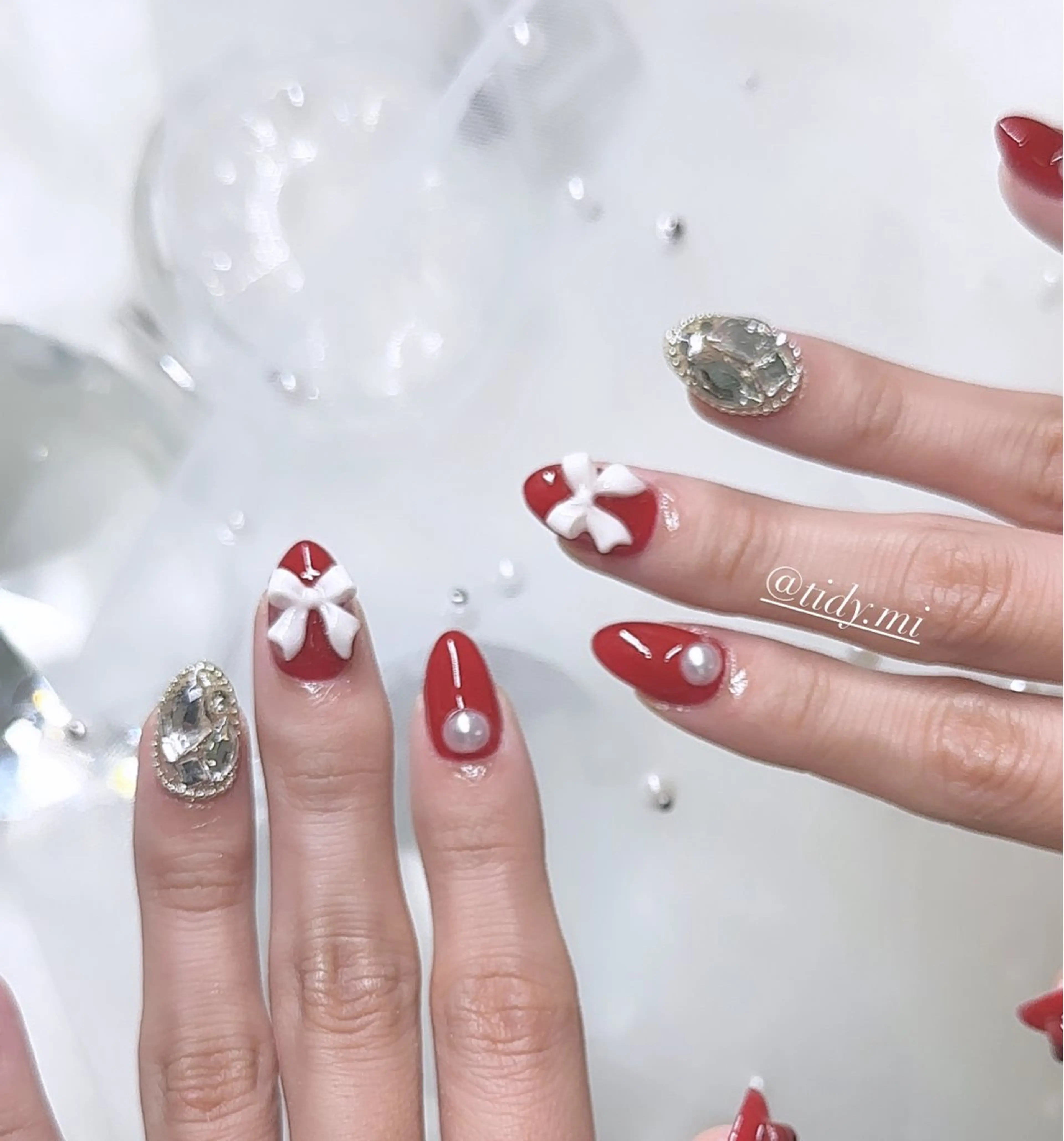 ネイル ジェルネイル キラキラネイル 韓国ネイル 持ち込み スカルプネイル TIDY .のネイルデザイン