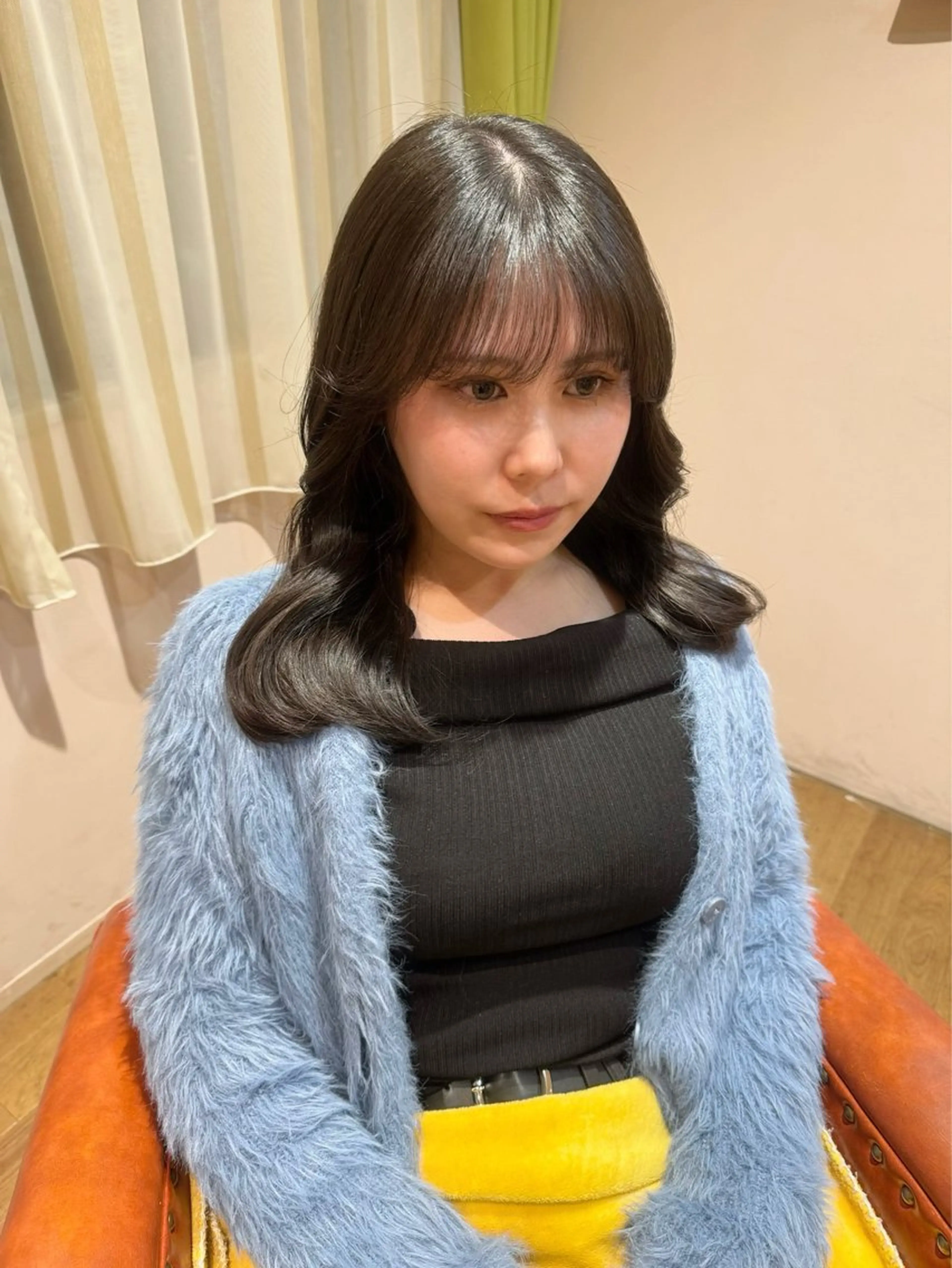 セミロング 韓国風ヘア haruna🐈🎀 / Lita 4Fのヘアスタイル