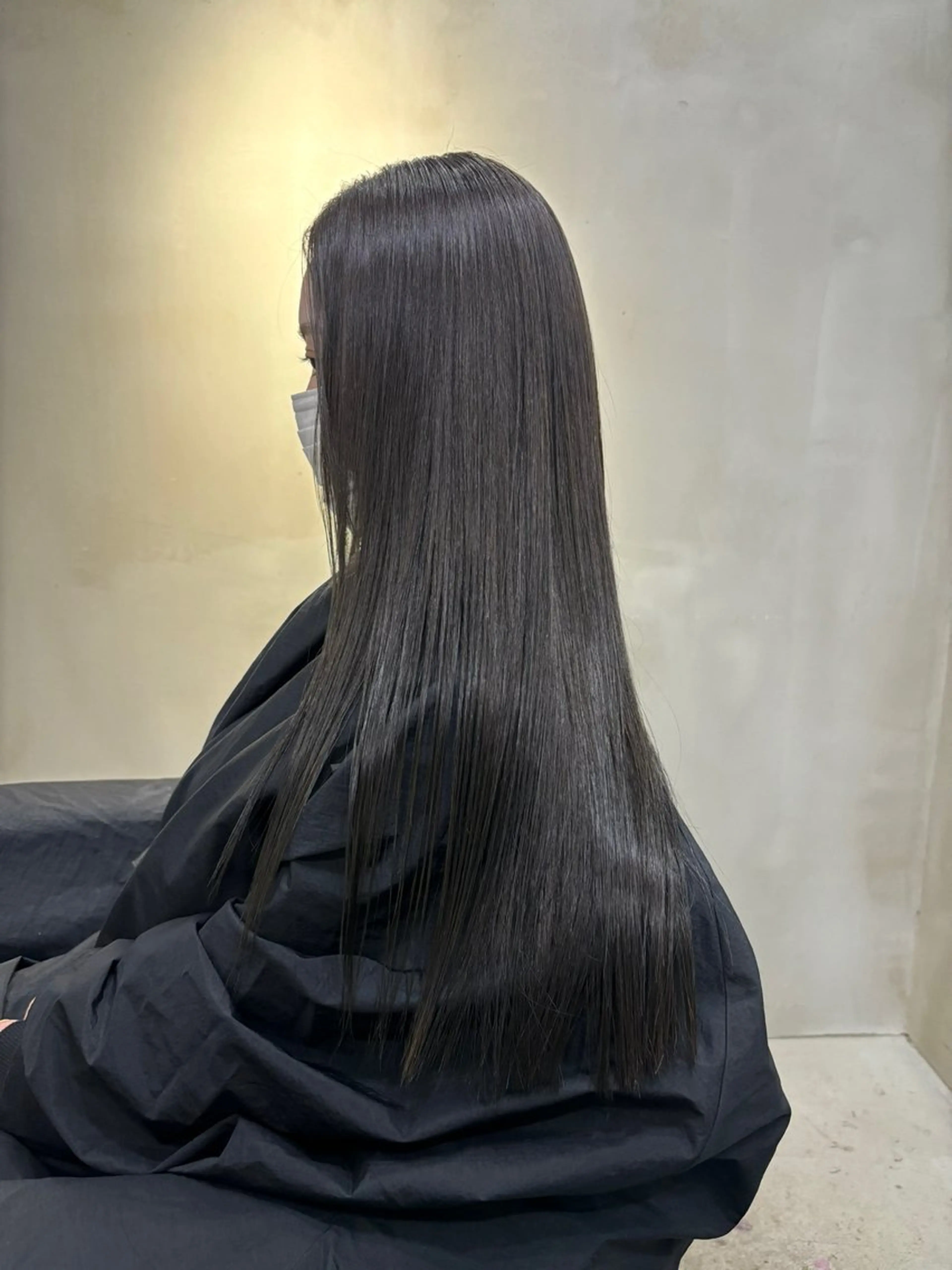 ワンカラー(ブリーチ無し)+毛髪強化トリートメント(施術時間2時間​〜​)の写真