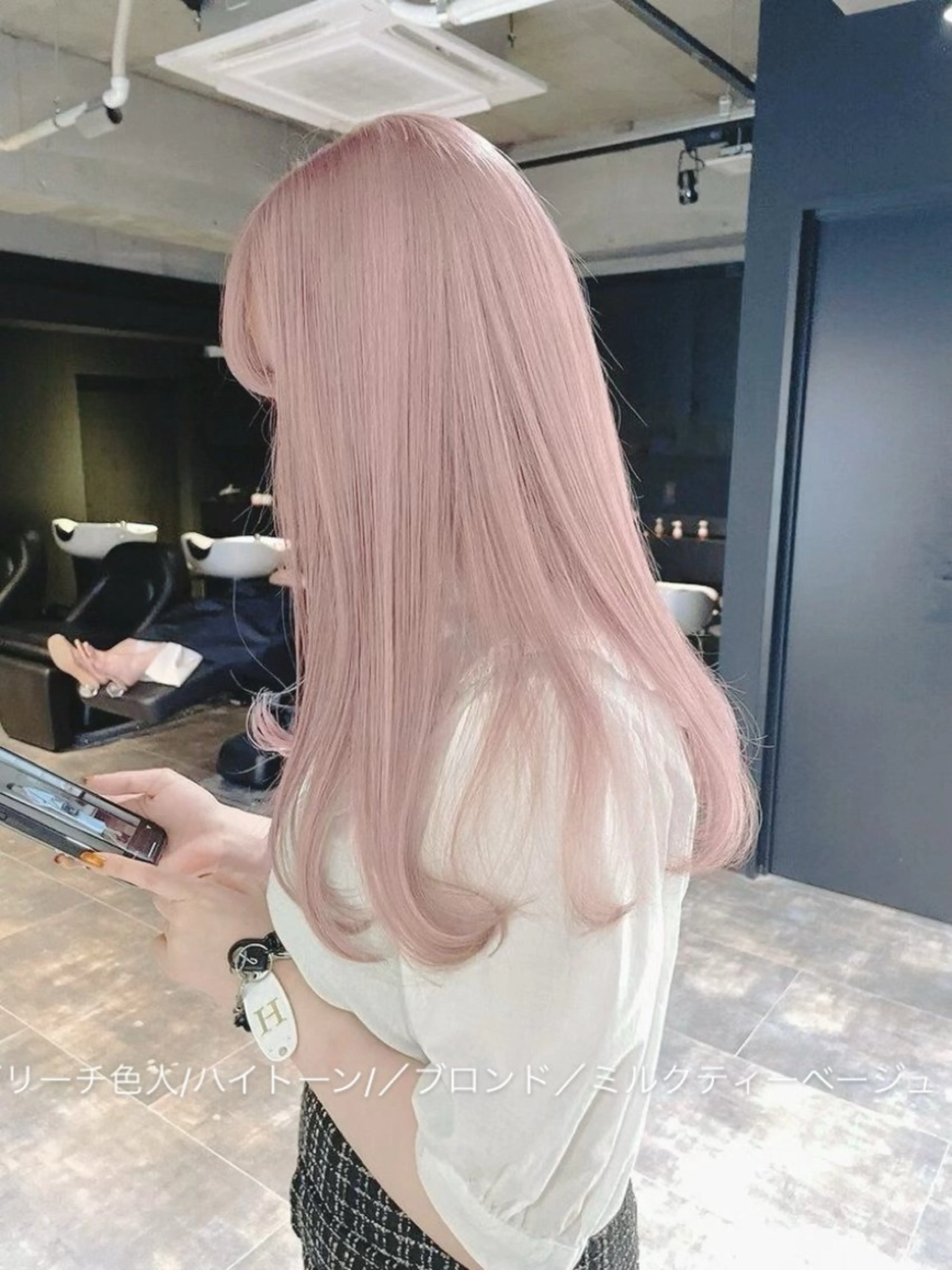 ロング カラー ピンクカラー ホワイトピンク カット ヘアカラー トリートメント ✨ ラフィス川崎✨ しゅけ/カラー特化のヘアスタイル