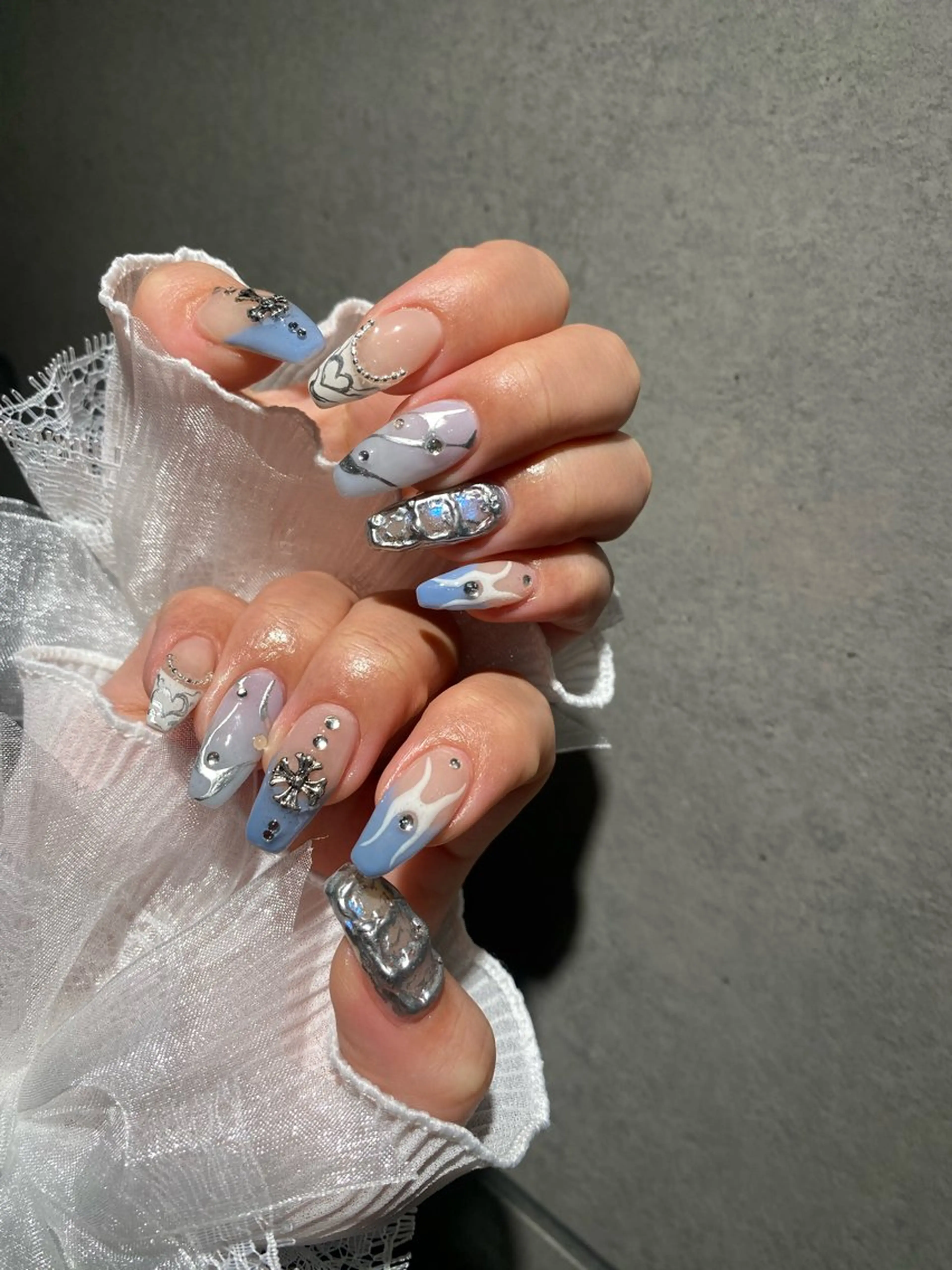 ネイル I-nailロング /ワンホン/キラキラのネイルデザイン