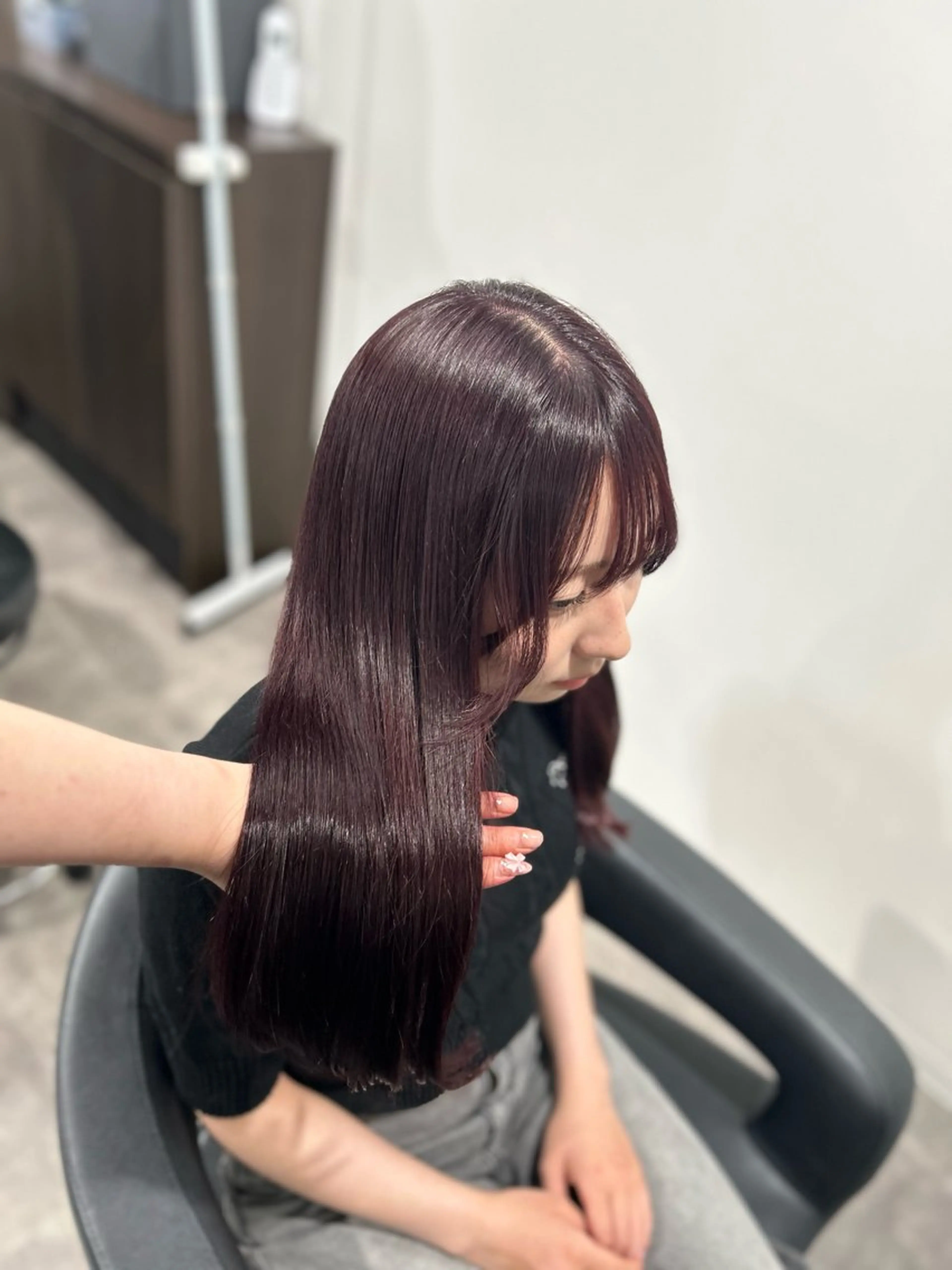 セミロング カラー ヘアアレンジ ブリーチ レッドカラー 💎韓国/ レイヤー カット/ 暖色🫧のヘアスタイル