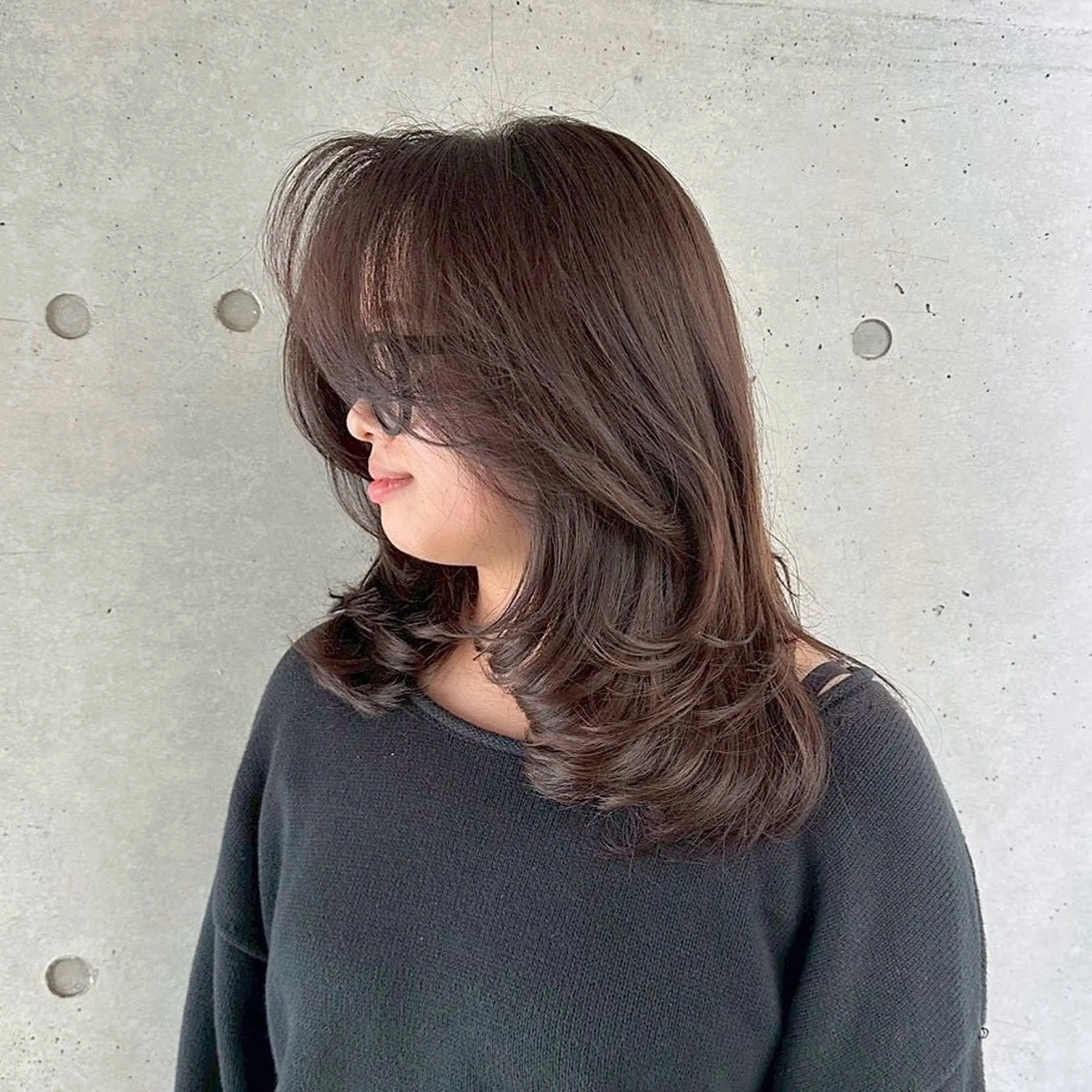 セミロング カラー レイヤーカット カット 海外レイヤー/ 梅田美容室のヘアスタイル