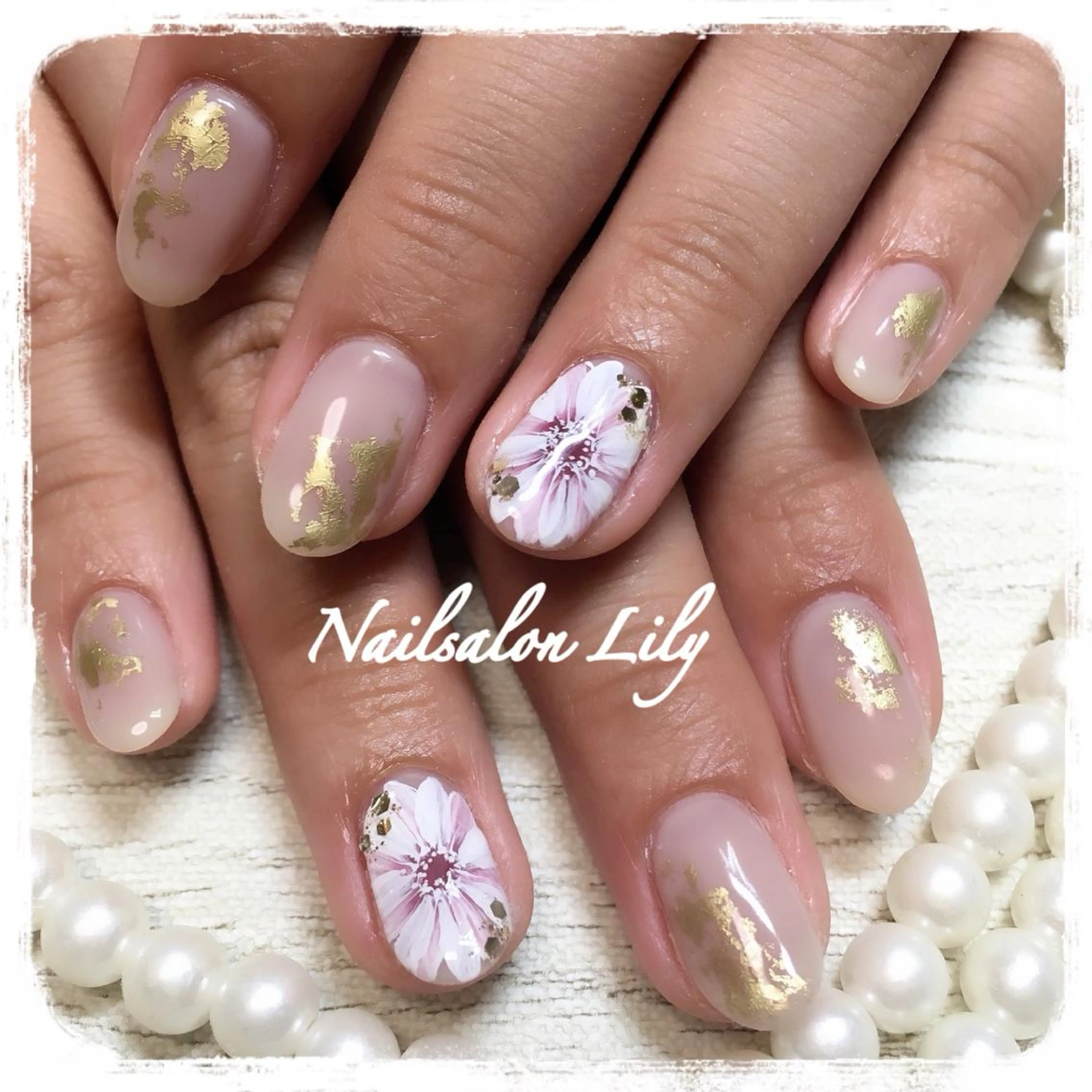 ネイル フラワーネイル Lily*nail 🌻Mii🌻のネイルデザイン