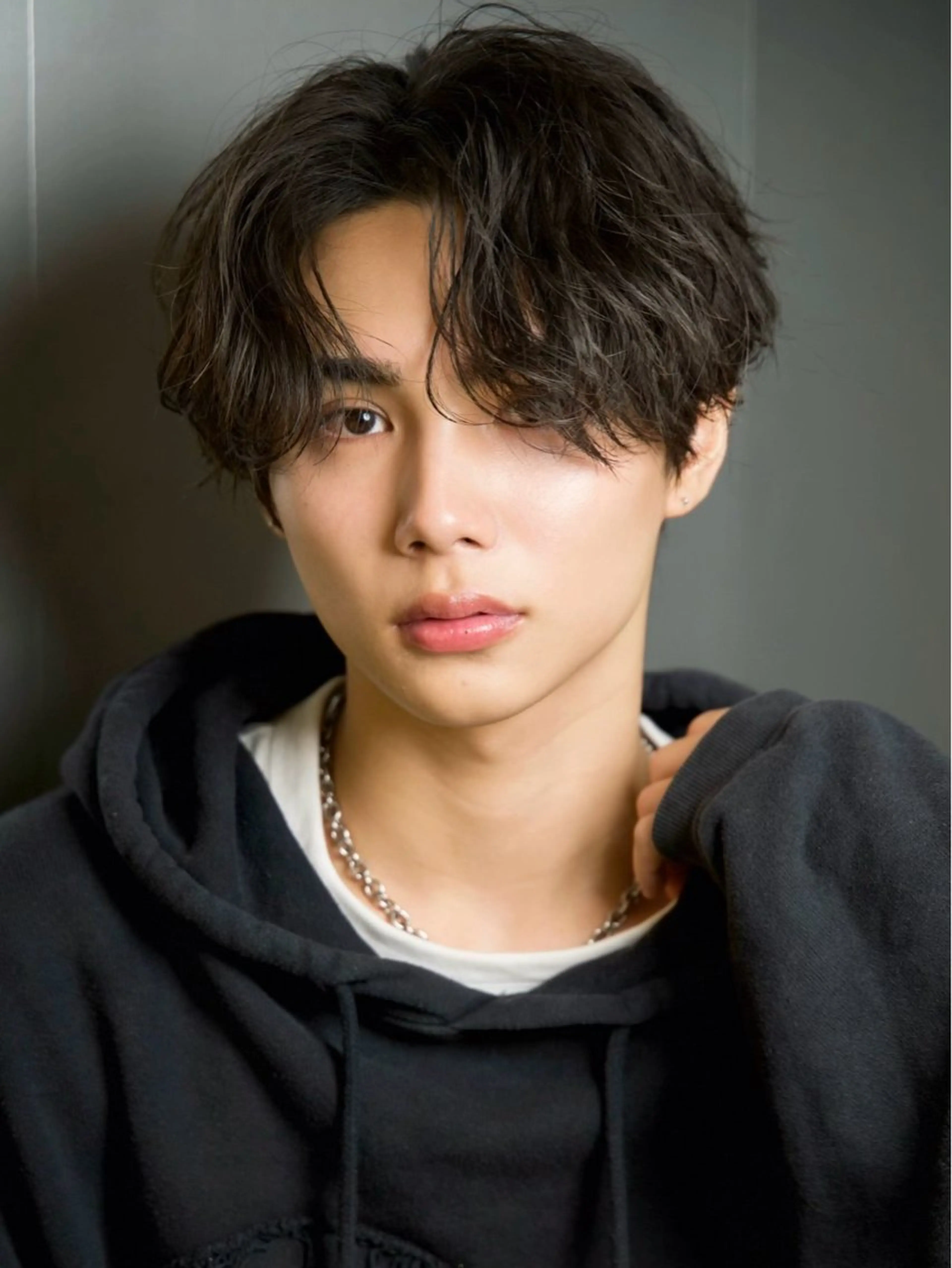 ミディアム パーマ メンズ ミディアムパーマ フェザーパーマ メンズパーマ tatsuya /フェザーパーマのヘアスタイル