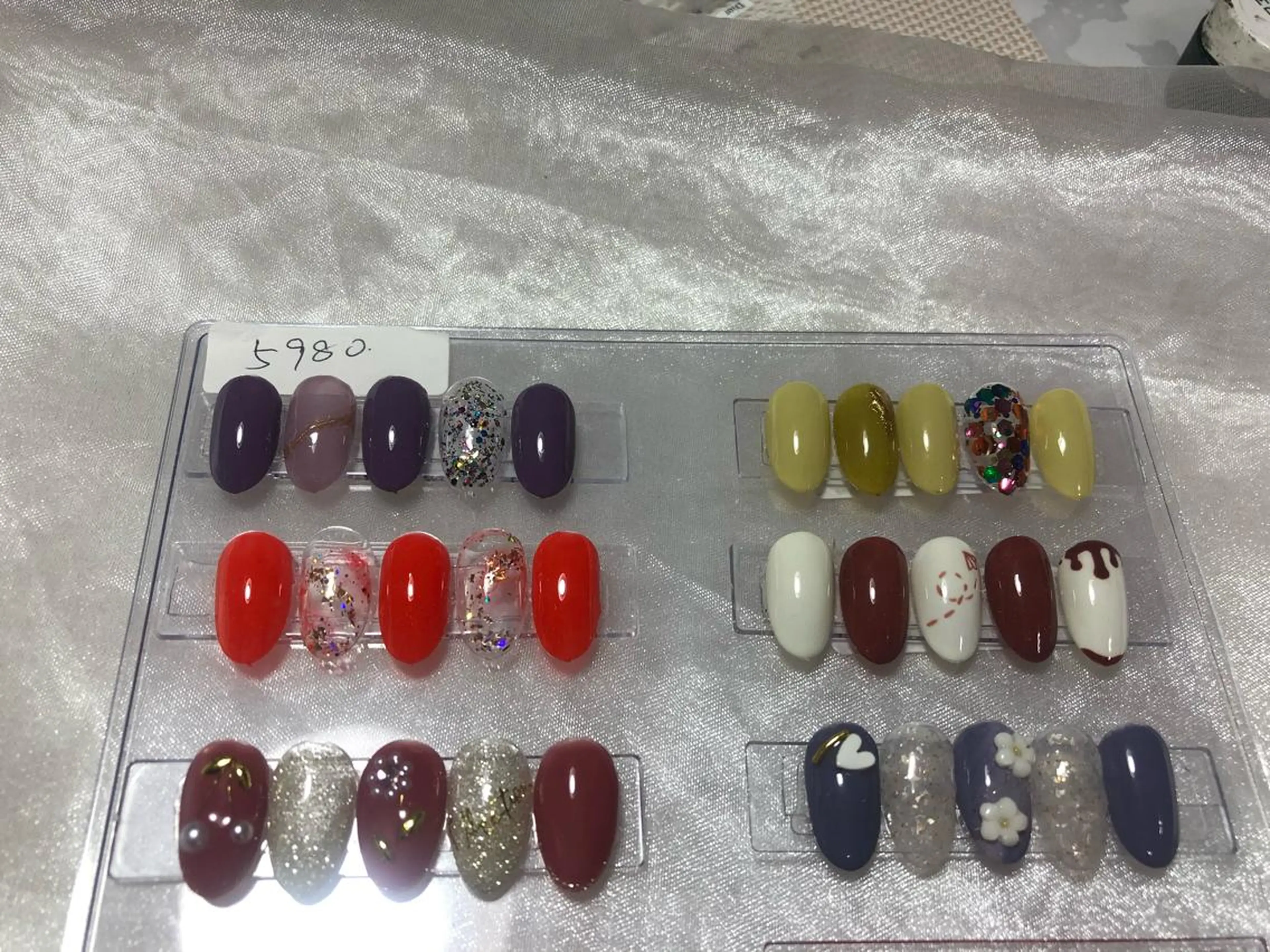 ネイル VIVIAN リサのネイルデザイン