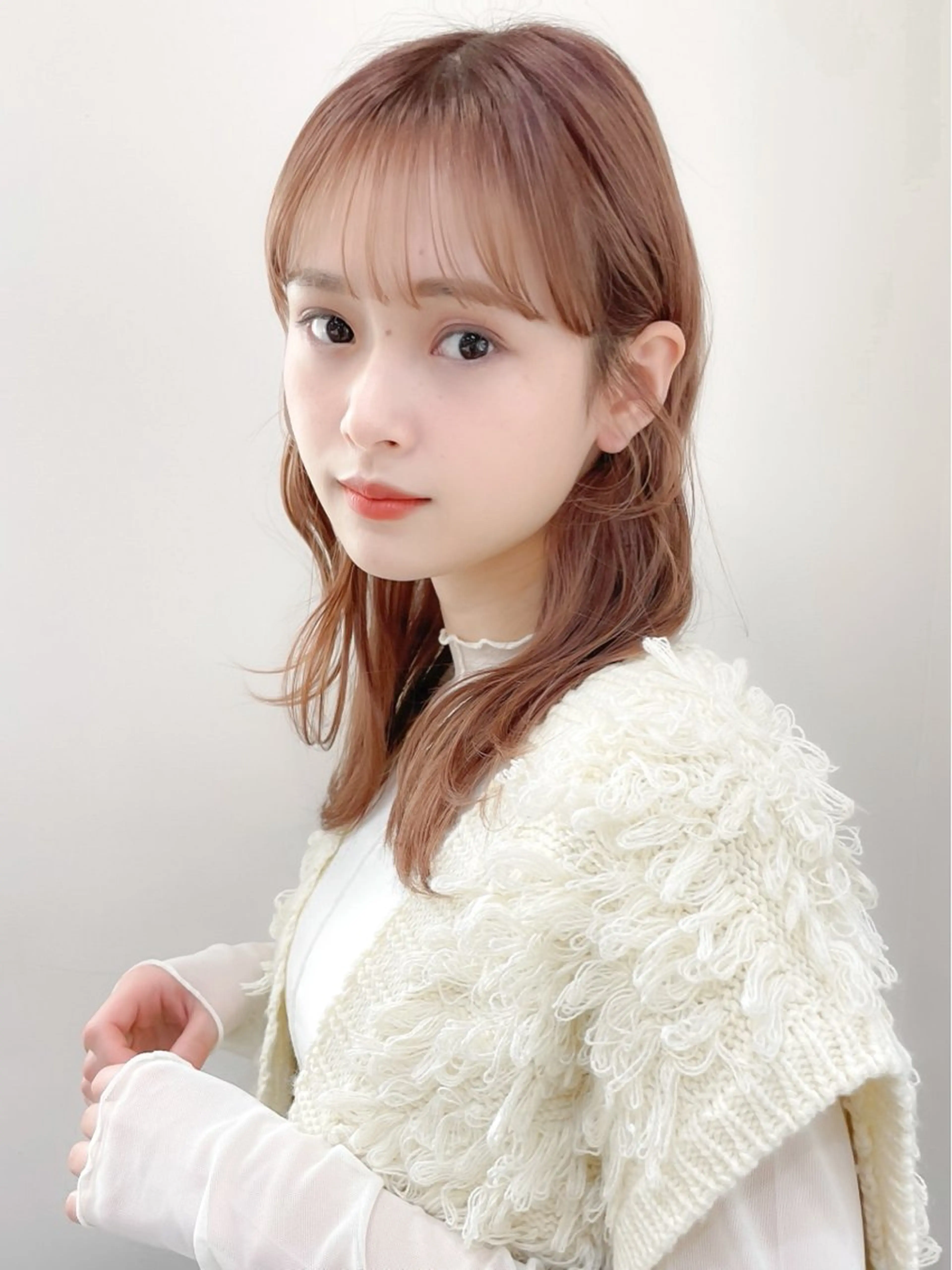 カラー ブリーチ ケアブリーチ ダブルカラー ハイライトカラー イルミナカラー ヘアカラー トリートメント ミディアム/顔周り/ ベージュ🌼mayuのヘアスタイル