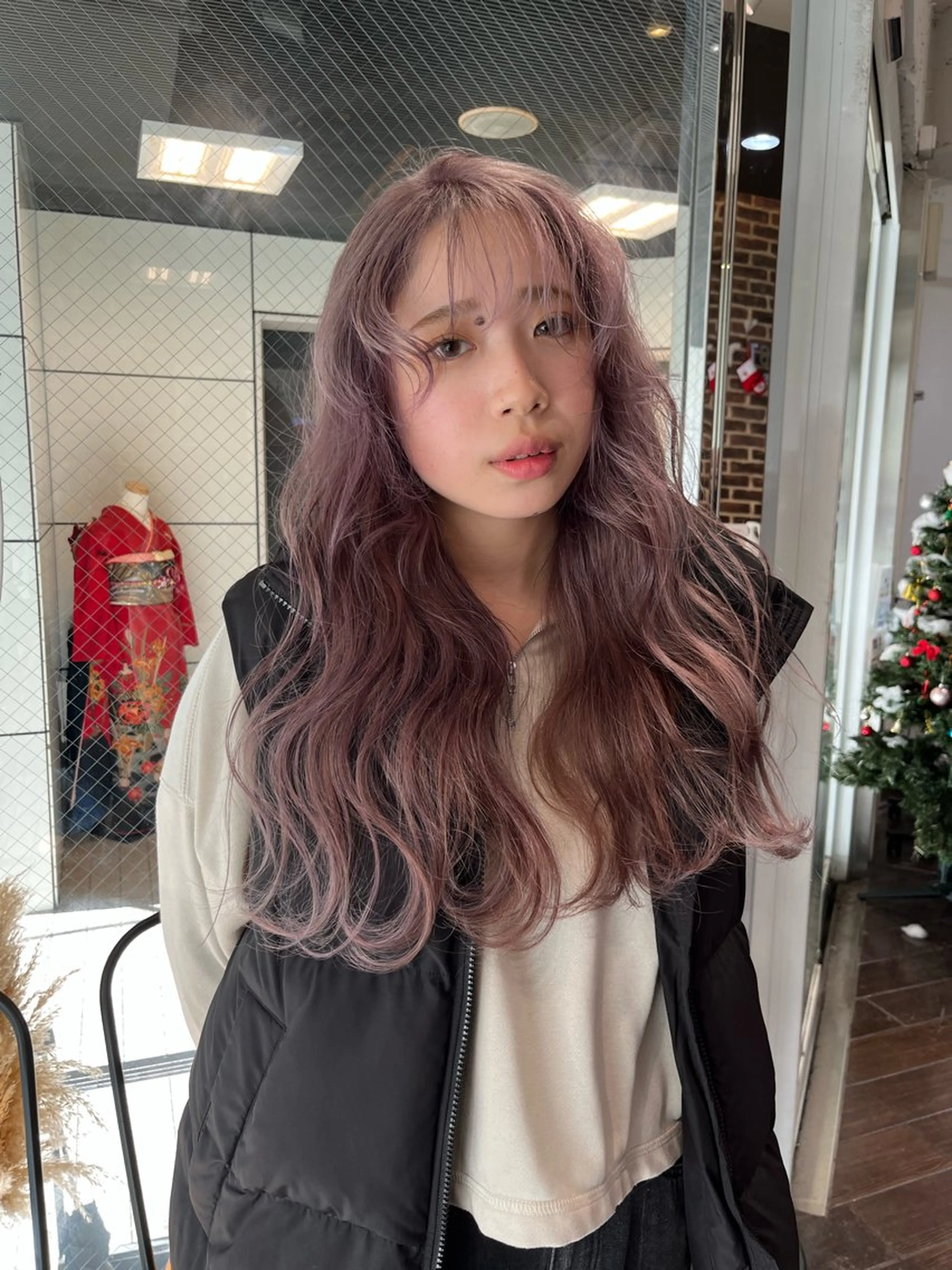 ロング カラー ブリーチ ケアブリーチ ダブルカラー イヤリングカラー ハイトーンカラー 💖デザインカラー/ タダ ハナカ💖のヘアスタイル