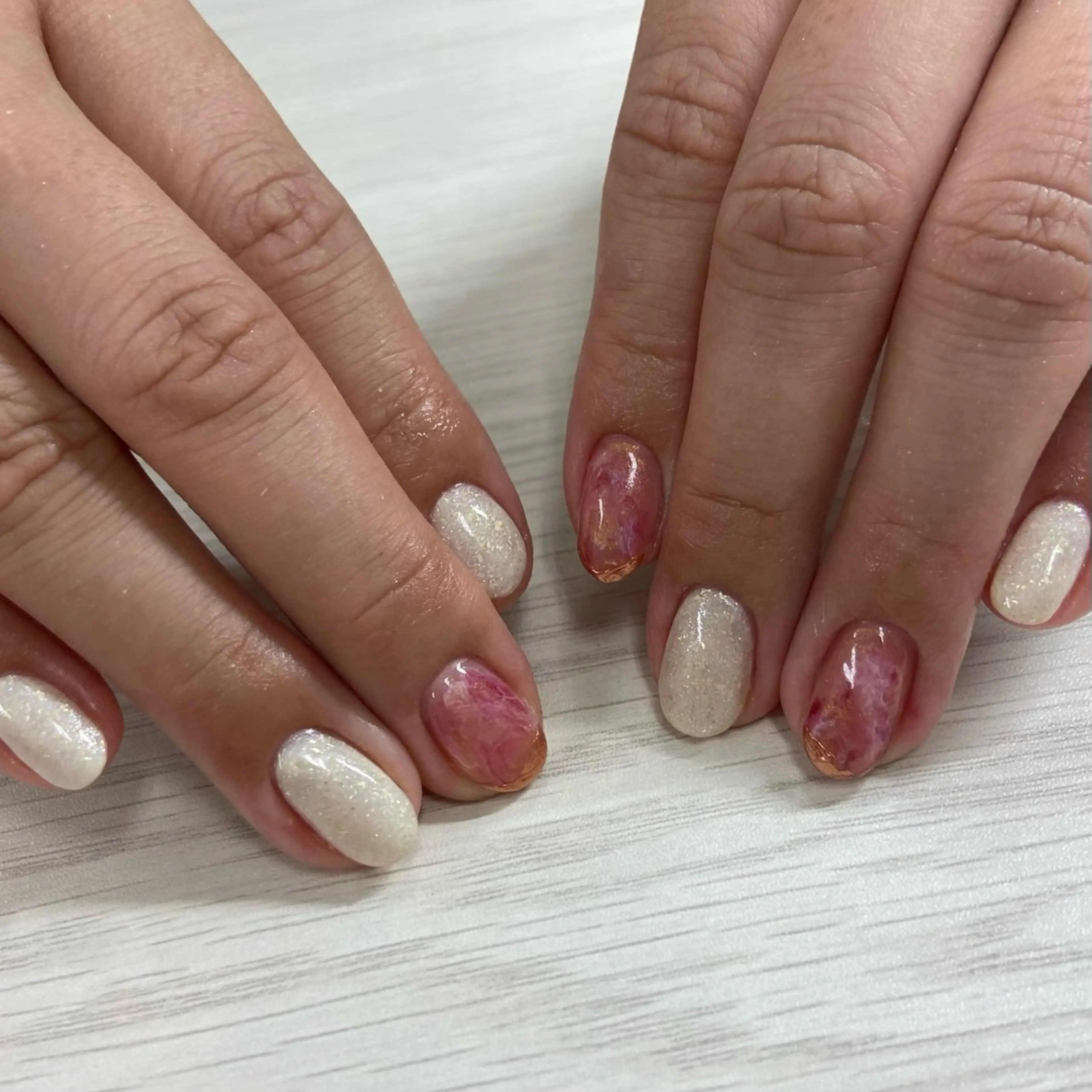 ネイル アートネイル ニュアンスネイル HINAKO💫 Ouja groupのネイルデザイン