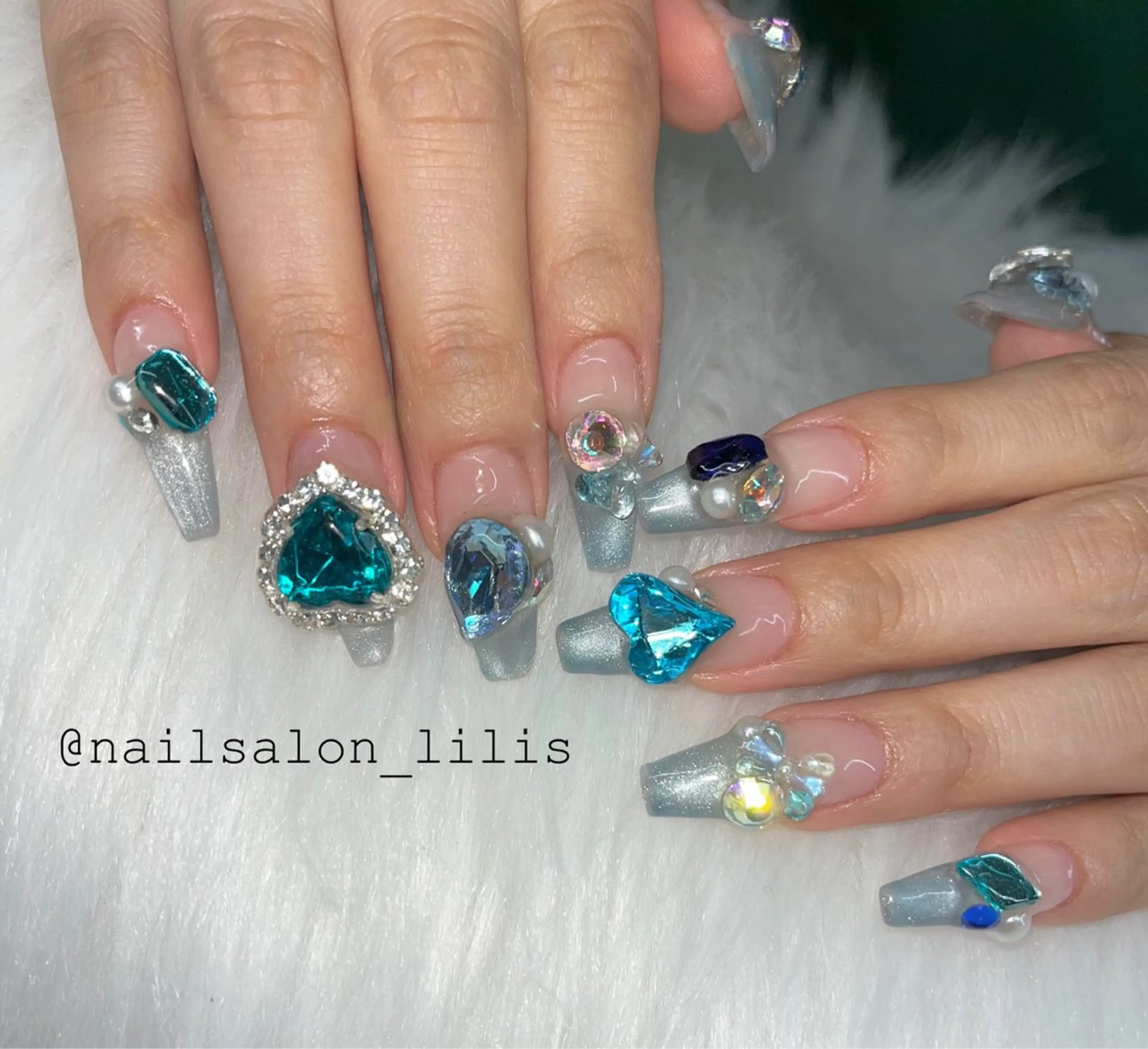 ネイル ハンドネイル nailsalon Lilisのネイルデザイン