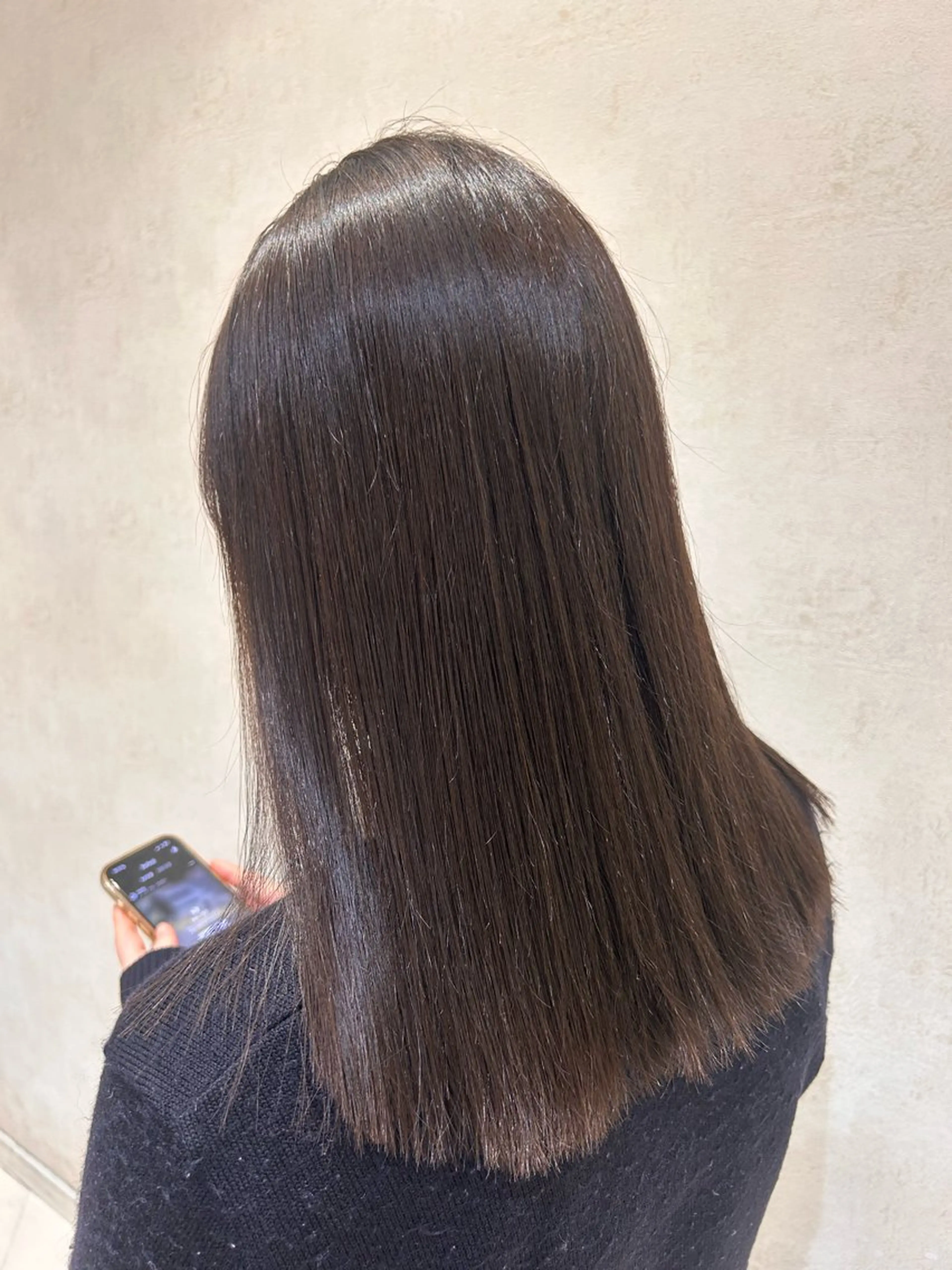 セミロング カラー 黒髪 ブラウンカラー チョコレートブラウン 学生 カット ヘアカラー レイヤーカット /透明感カラーのヘアスタイル