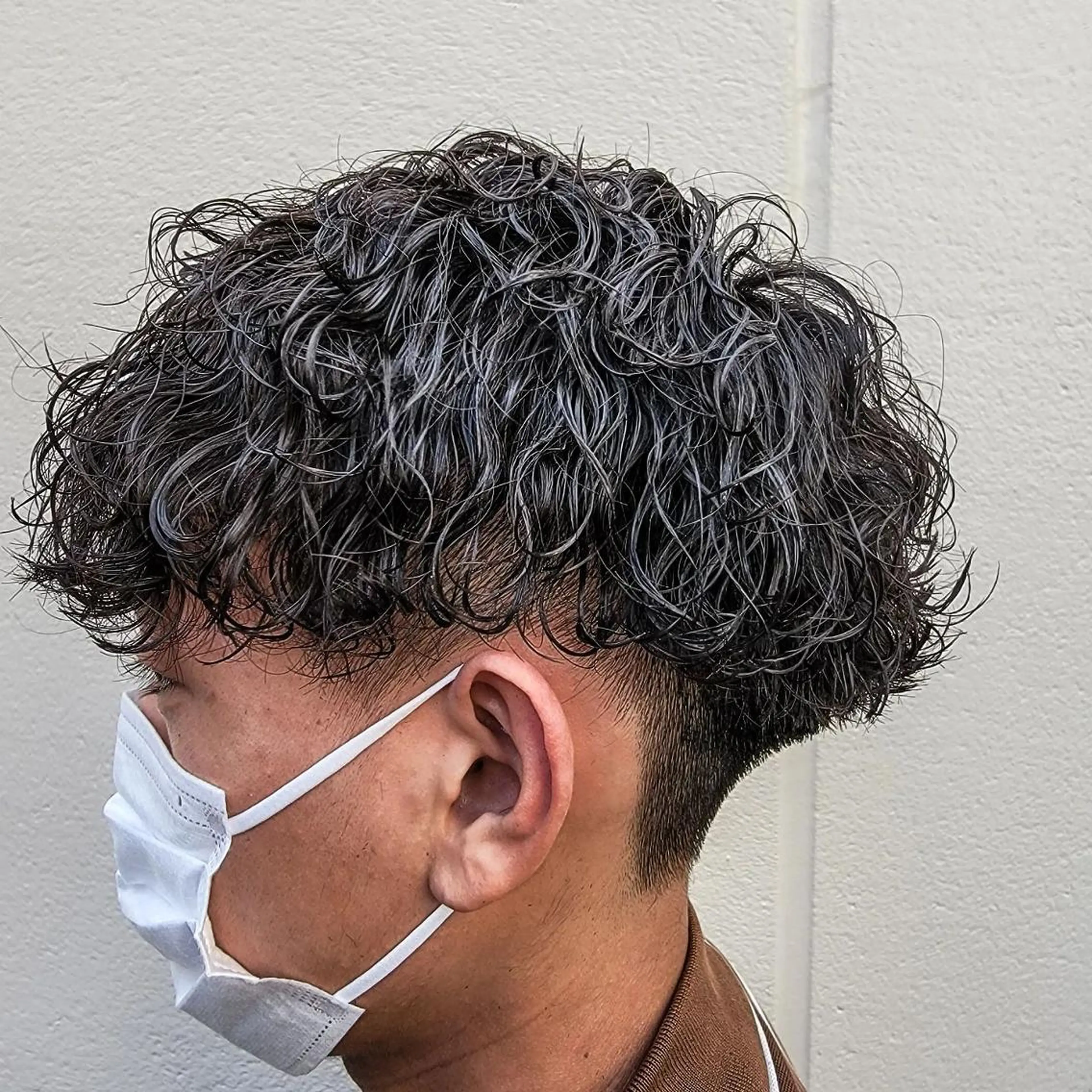 メンズ メンズパーマ メンズツイストパーマ 波巻きパーマ ツイストパーマ FREEX所属・特殊パーマ 片山恭兵のヘアスタイル