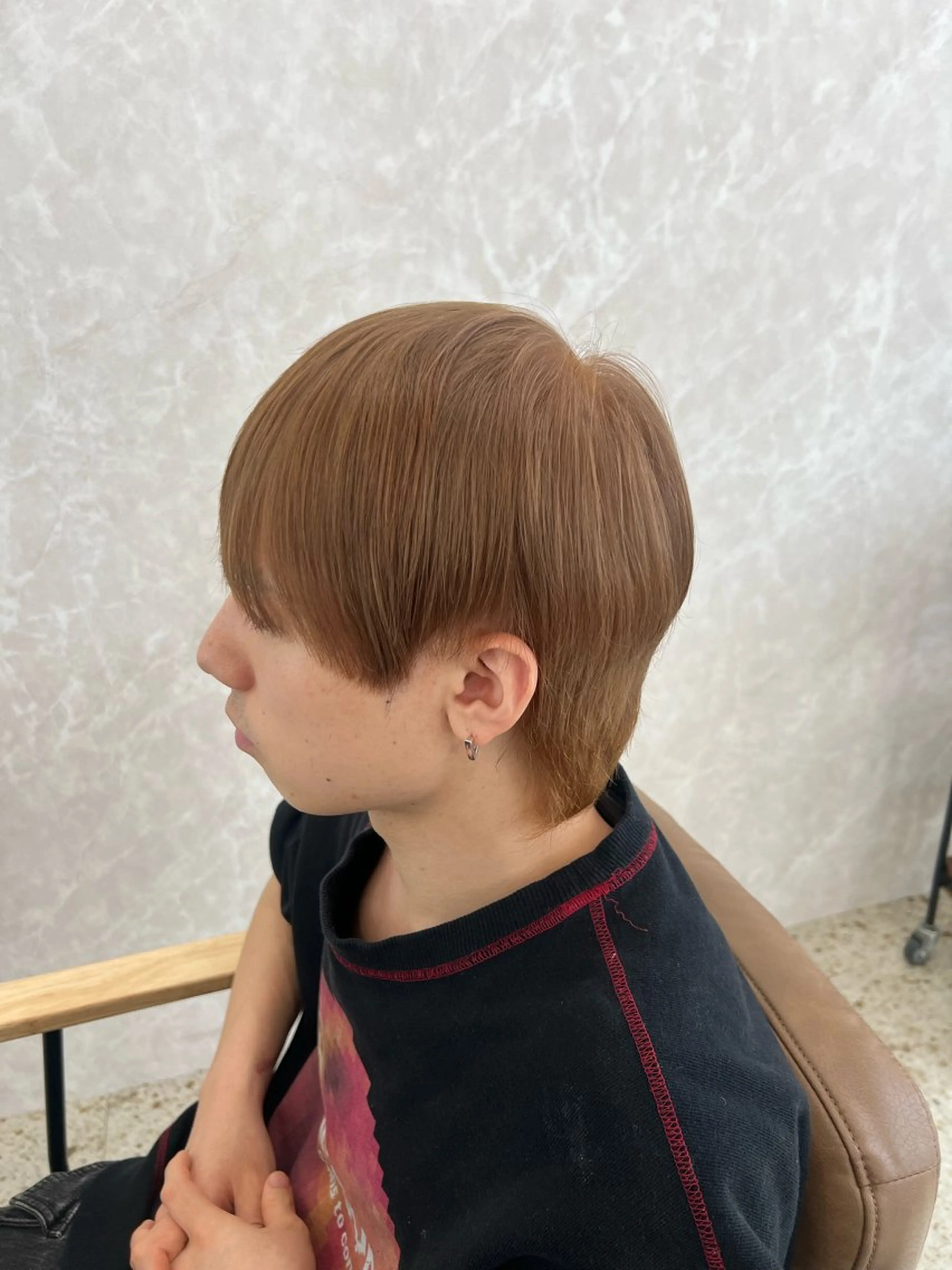 ショート カラー メンズ メンズブリーチ ベージュカラー ブリーチ ブラウンカラー ブラウンベージュ ヘアカラー 近藤 叶大のヘアスタイル