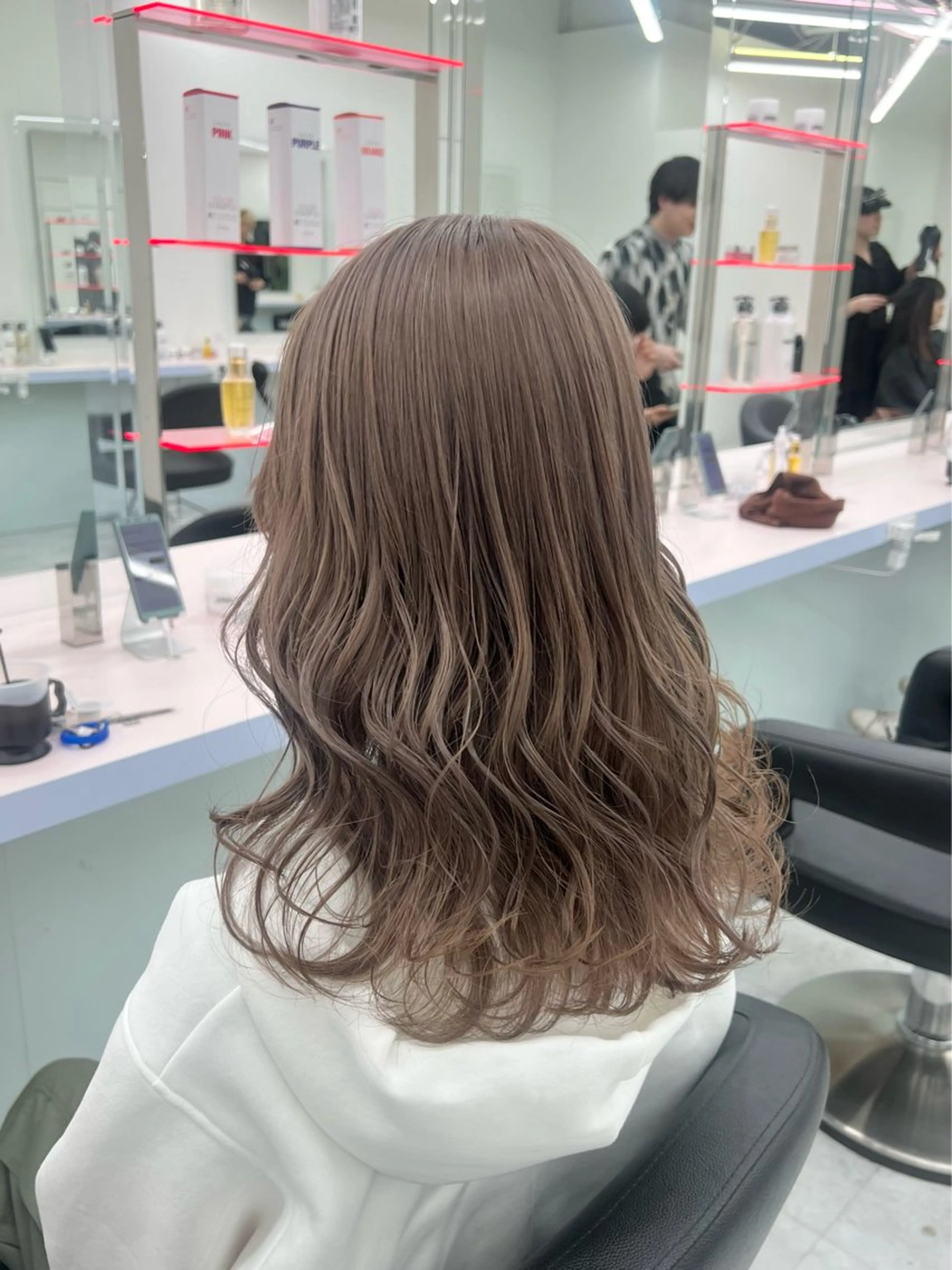 セミロング カラー ヘアカラー トリートメント ヘアセット カラー指名NO.1 🌈Neneのヘアスタイル