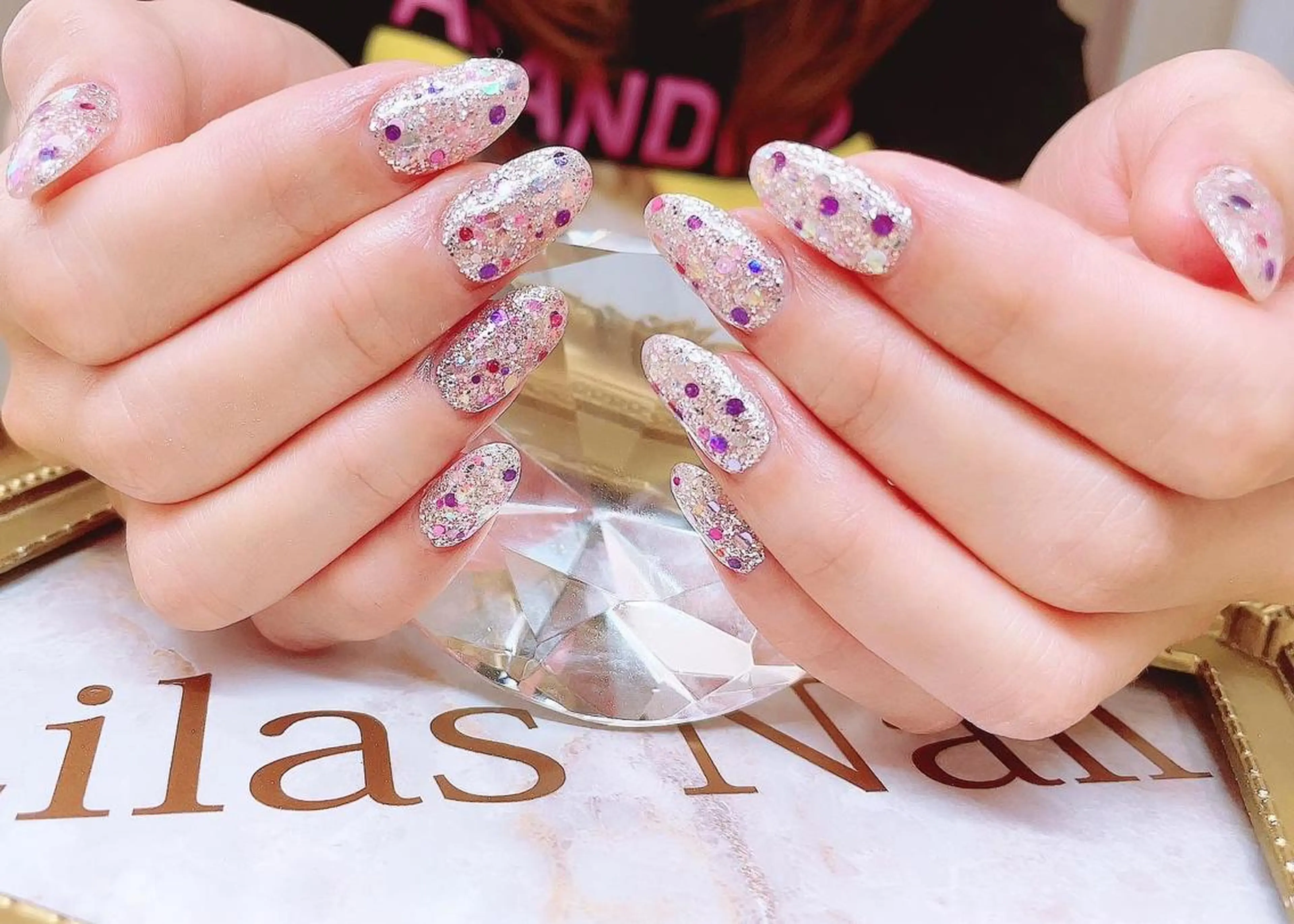 ネイル オーロラネイル ジェルネイル ハードジェル ホログラムネイル キラキラネイル Lilas Nailのネイルデザイン