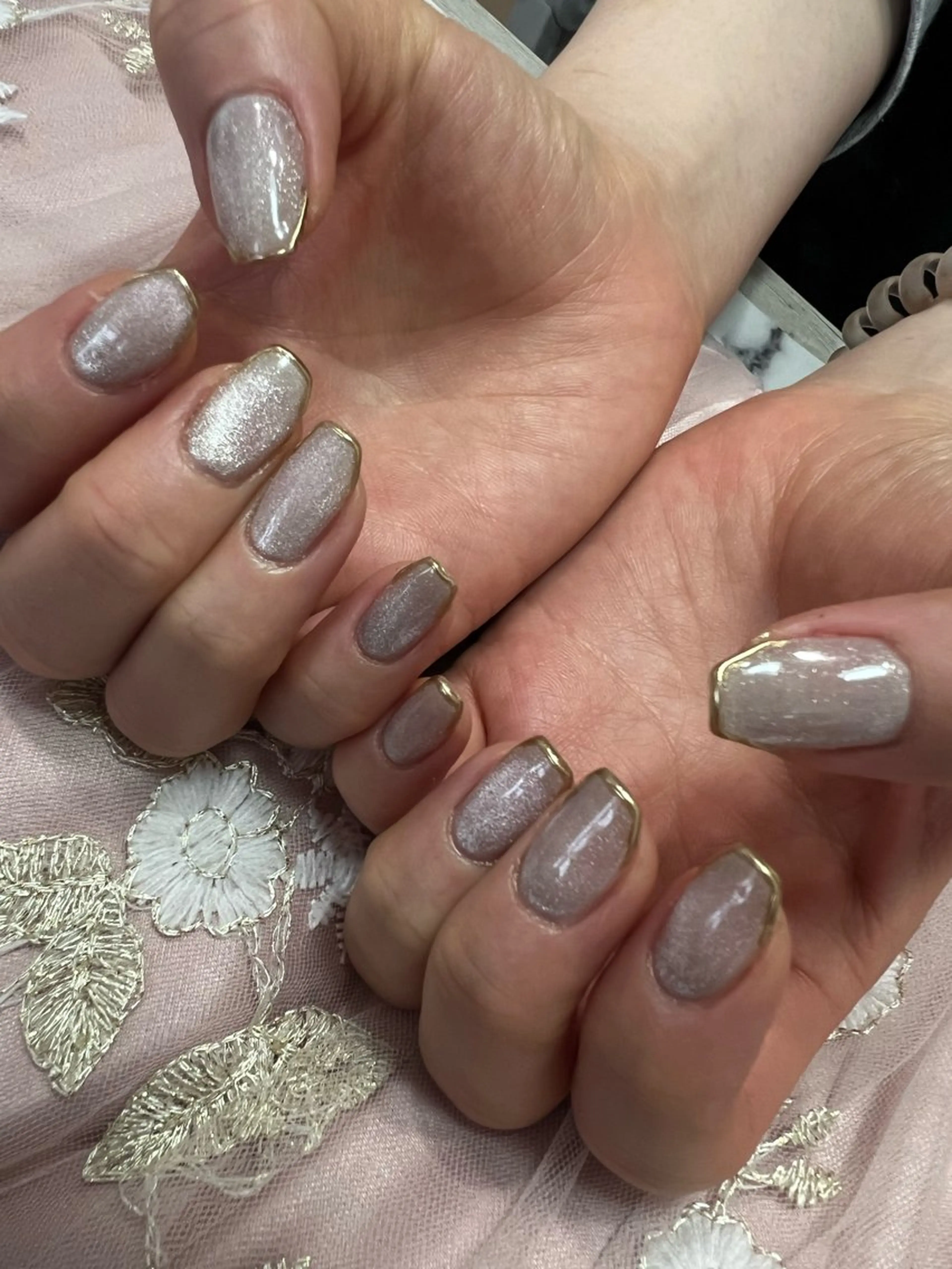 ネイル ゴールド マグネットネイル Luminous ⭐︎のネイルデザイン