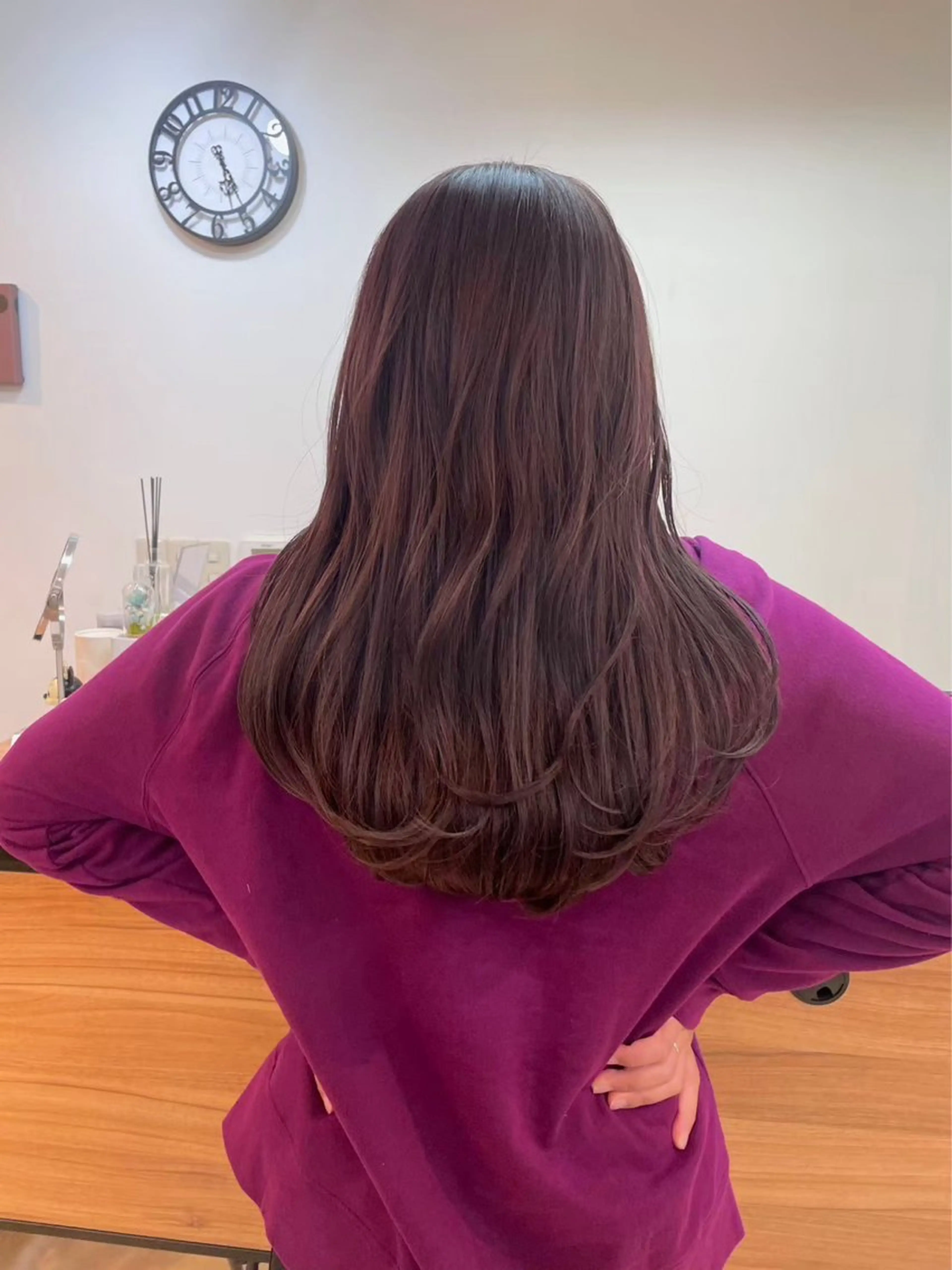 ロング ピンクブラウン ameet ゆいのヘアスタイル