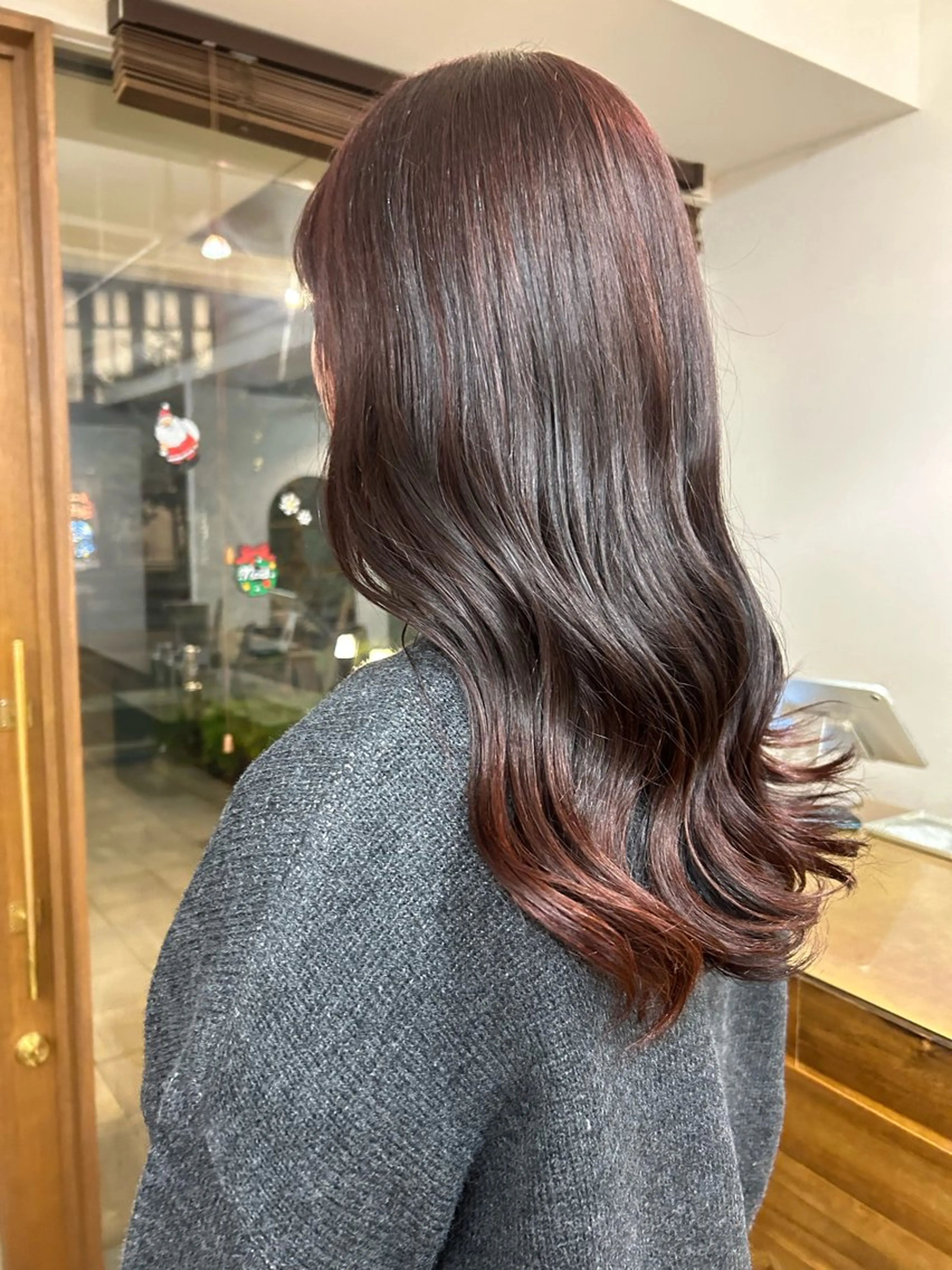 ミディアム カラー レッドカラー 大阪デザインカラー/ カットモデル募集のヘアスタイル