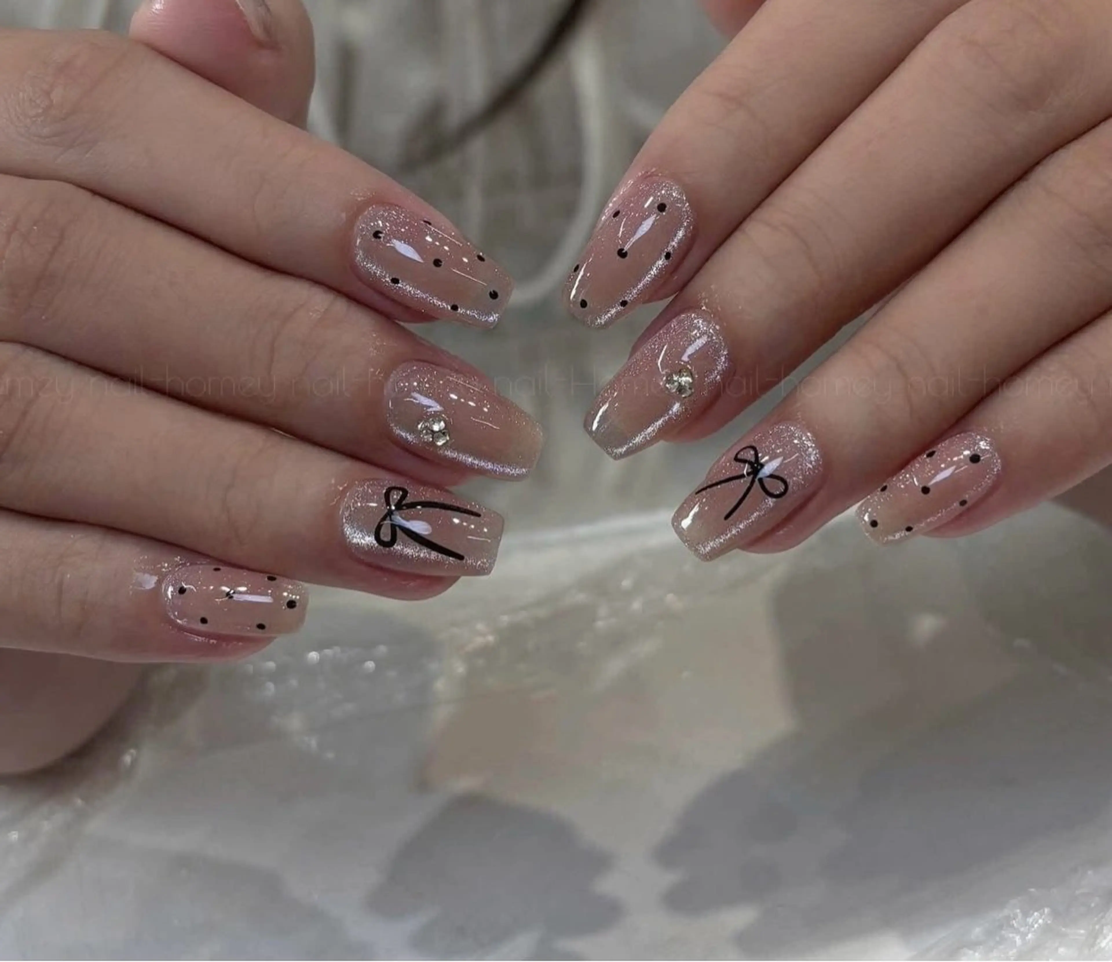 ネイル ハンドネイル T.Lee Nail Lilyのネイルデザイン