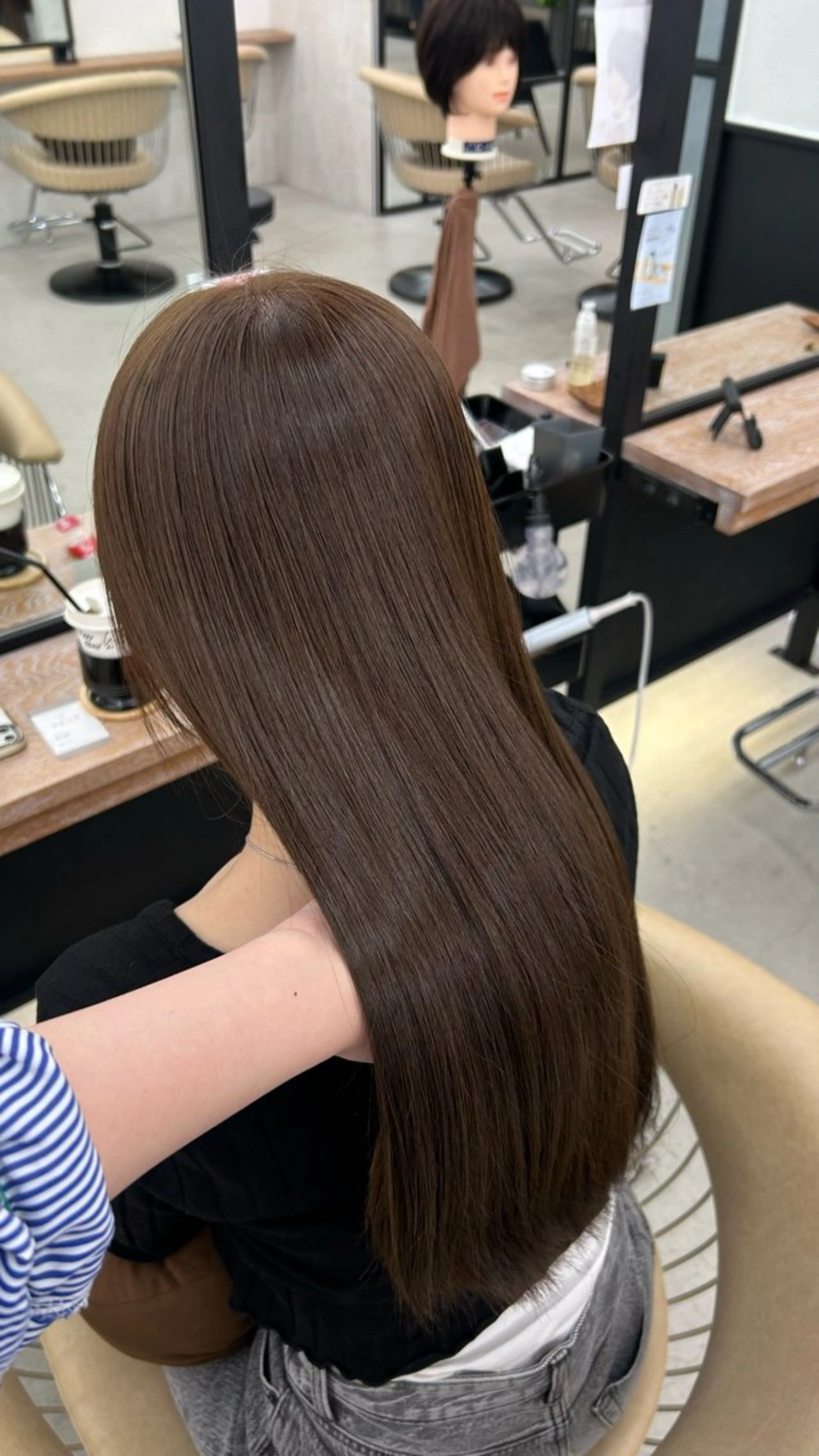 ロング カラー ベージュカラー sand大阪梅田所属・くろかわ まいのヘアスタイル
